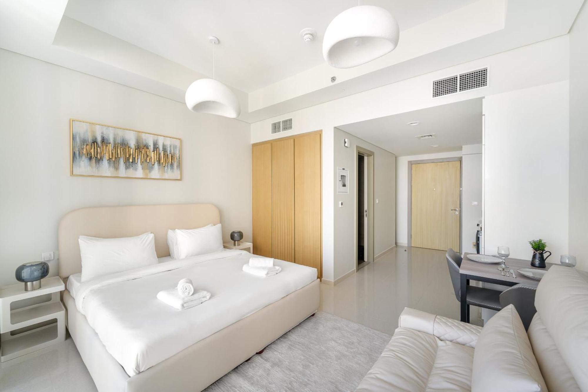 Apartment Vayk - Elegant With Skyline Views In Business Bay Dubai