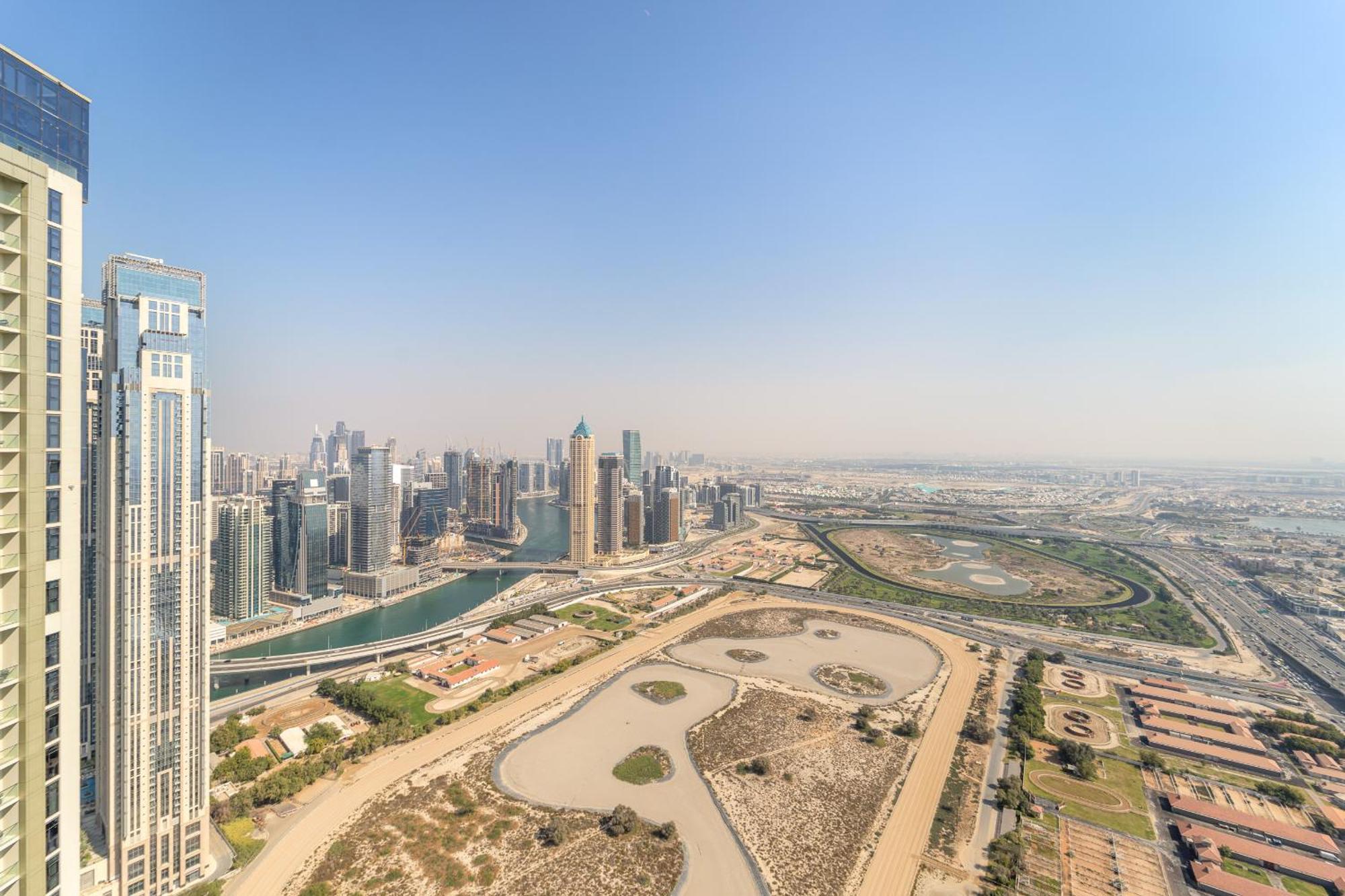 Apartment Vayk - Elegant With Skyline Views In Business Bay *