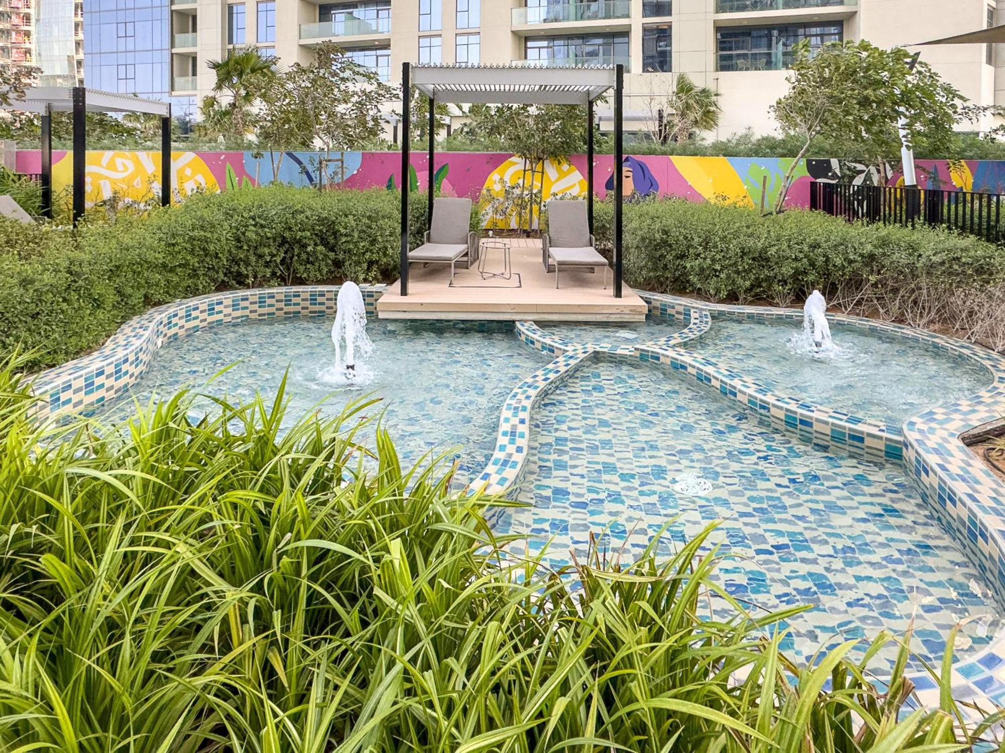 Vayk - Elegant With Skyline Views In Business Bay * Dubai