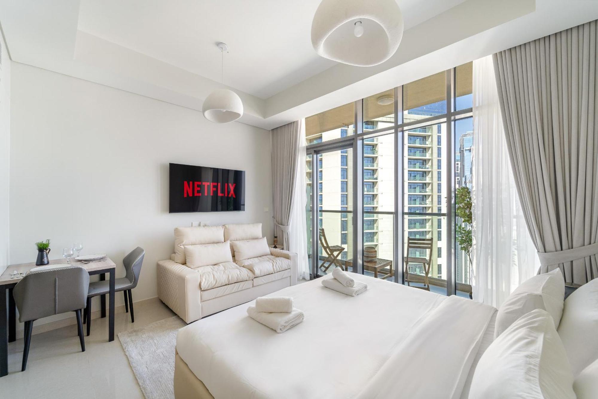 Apartment Vayk - Elegant With Skyline Views In Business Bay *