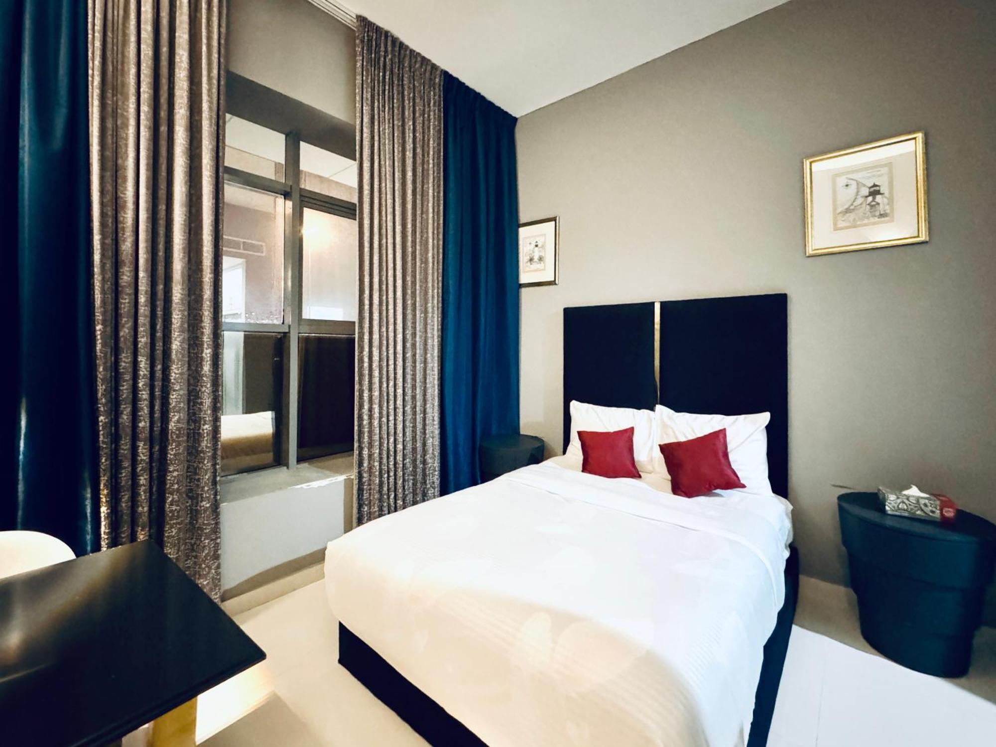 Al Manara Classic Deluxe Apartment Dubai