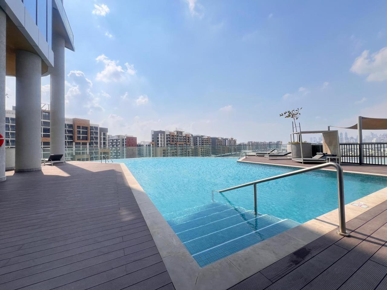 Apartment Daniels 1br At Waves Grande In Sobha Hartland Dubai