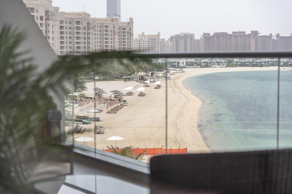 Peaceful And Airy 1-bedroom With The Palm View Apartment *