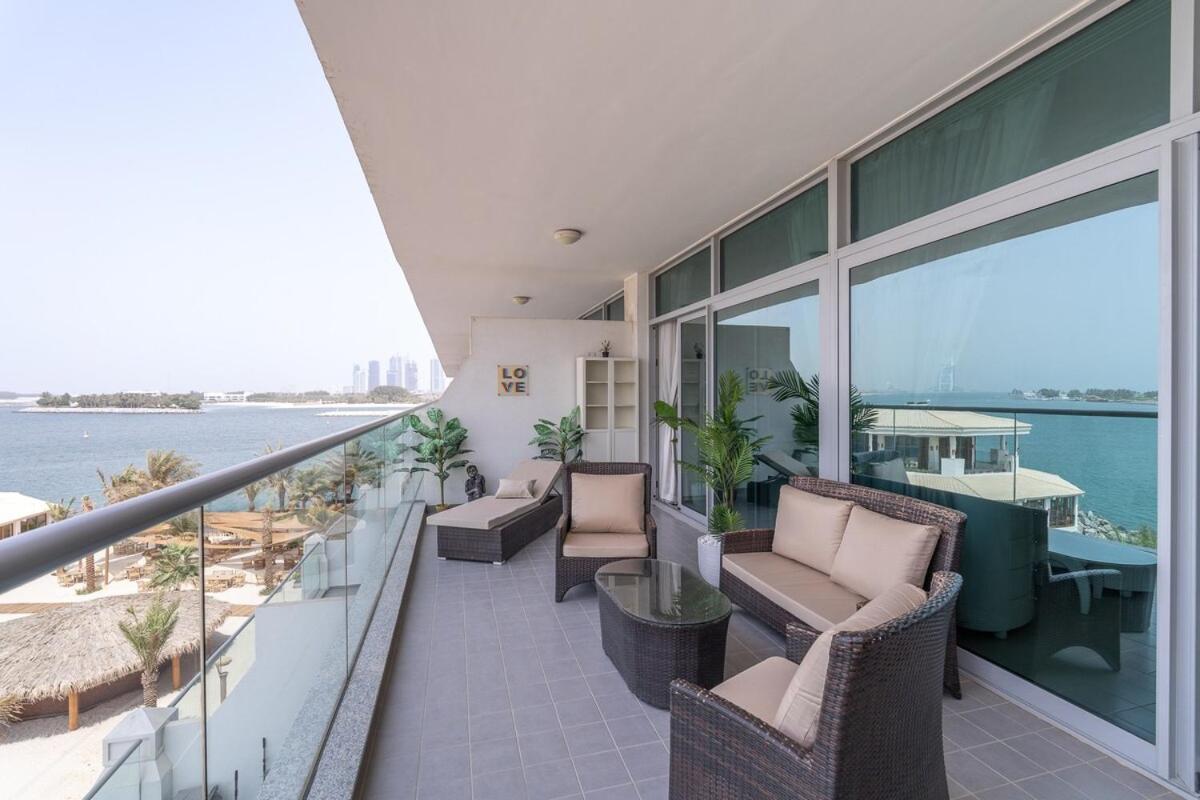 Peaceful And Airy 1-bedroom With The Palm View