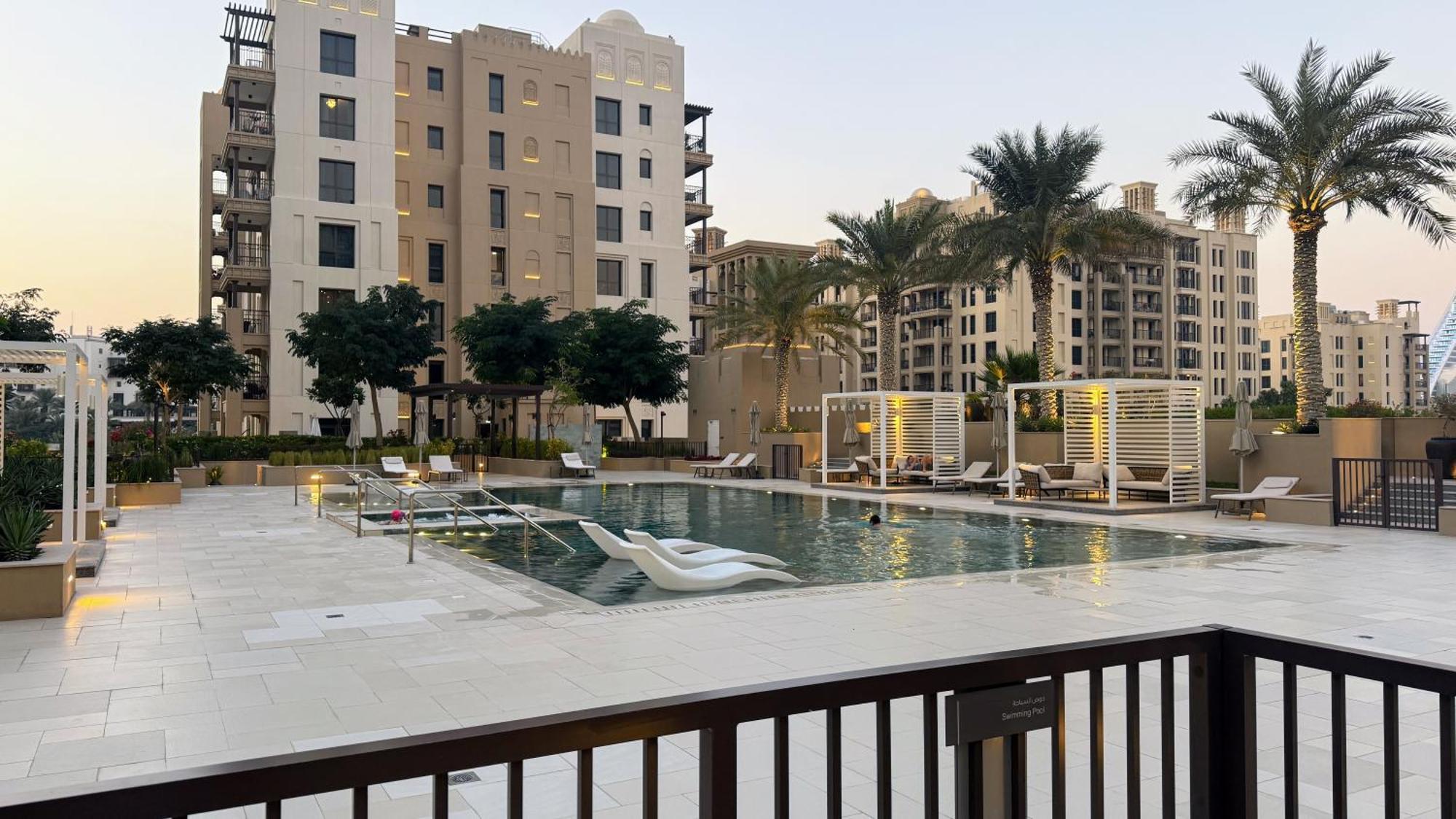 Elegant 1br With Balcony In Madinat Jumeirah Living Apartment *