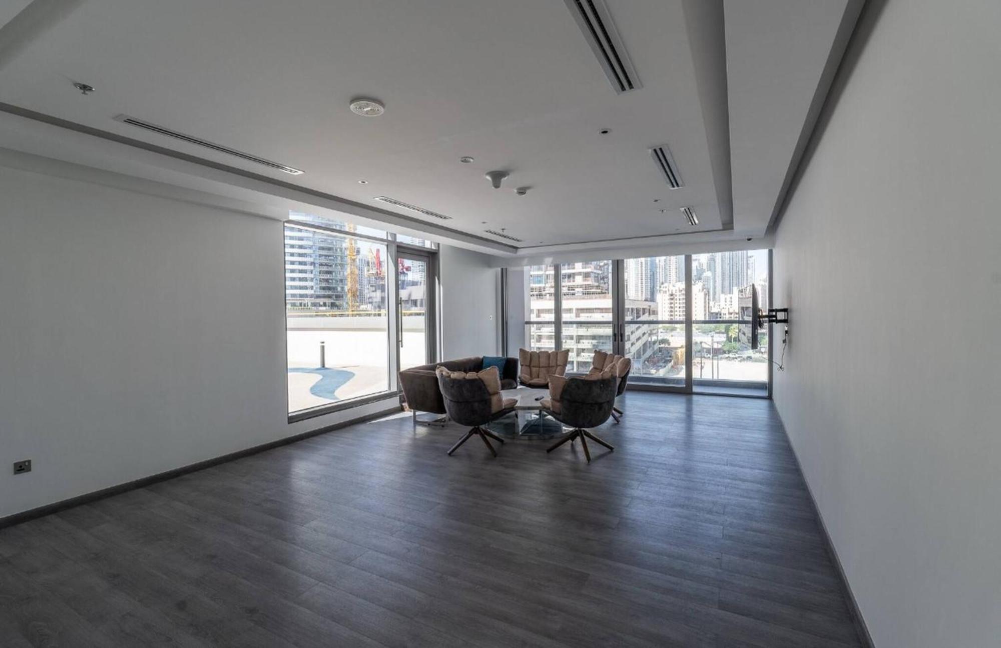Apartment Gorgeous In Downtown Dubai
