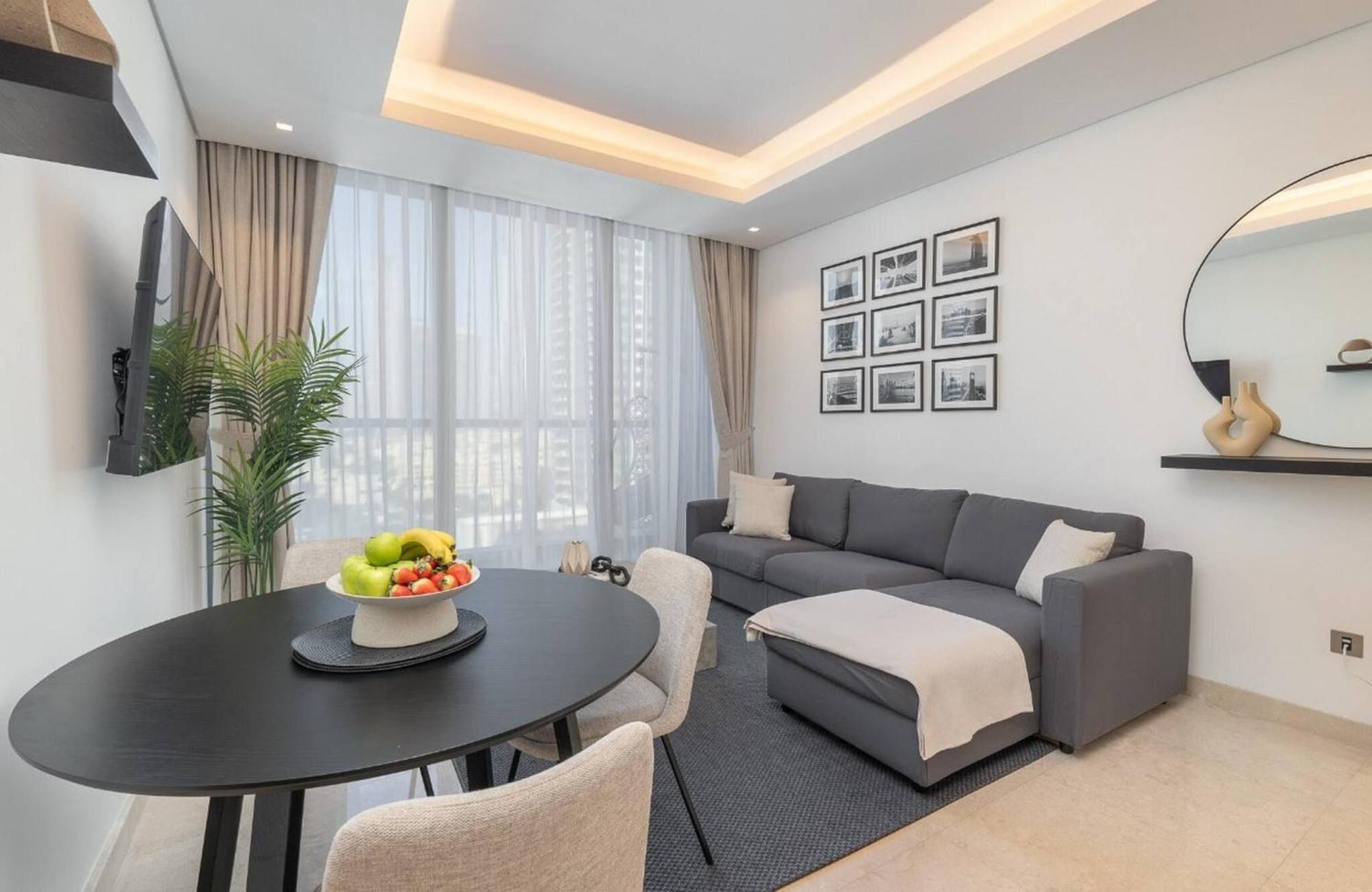 Gorgeous In Downtown Apartment *