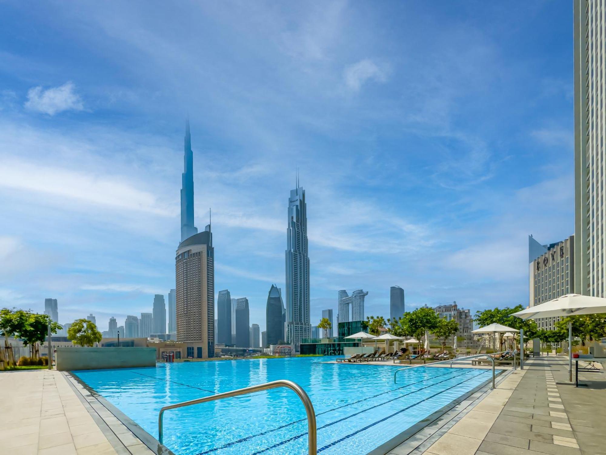 Blissful At Downtown Views Ii- 5min Walk To Mall, Burj Khalifa With Infinity Pool