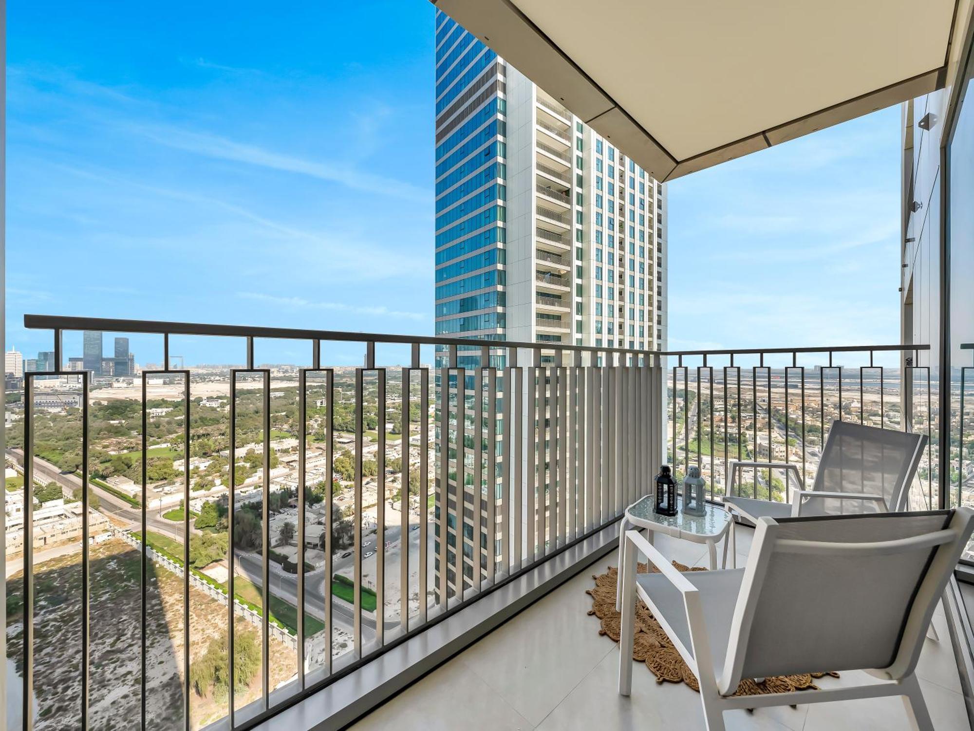 Blissful At Downtown Views Ii- 5min Walk To Mall, Burj Khalifa With Infinity Pool Dubai
