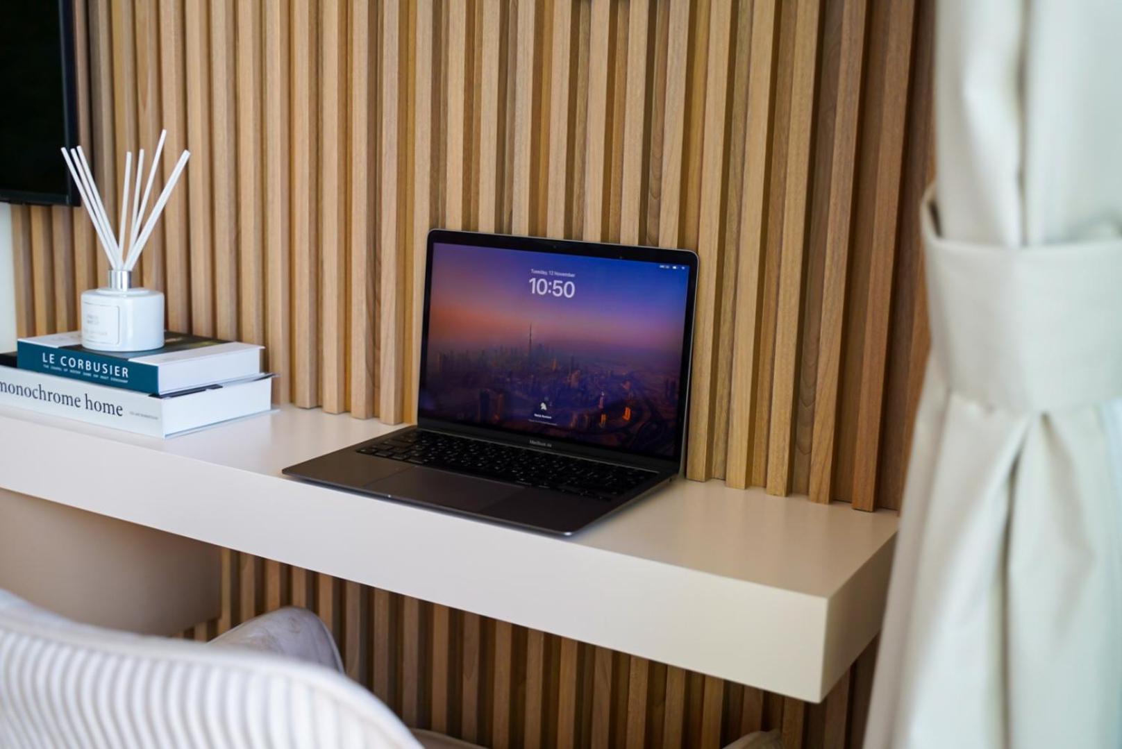 Blissful At Downtown Views Ii- 5min Walk To Mall, Burj Khalifa With Infinity Pool Dubai