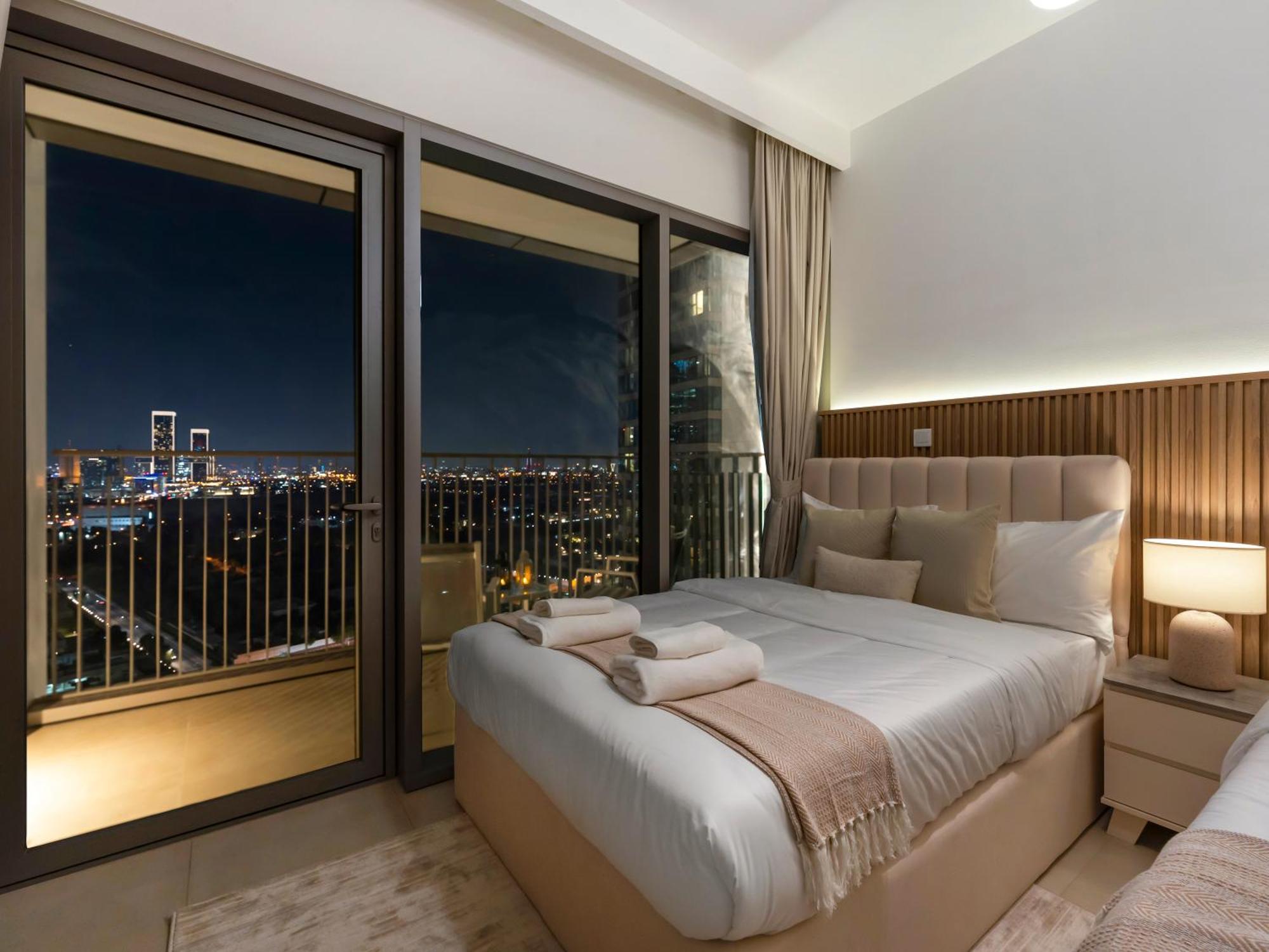 Apartment Blissful At Downtown Views Ii- 5min Walk To Mall, Burj Khalifa With Infinity Pool *