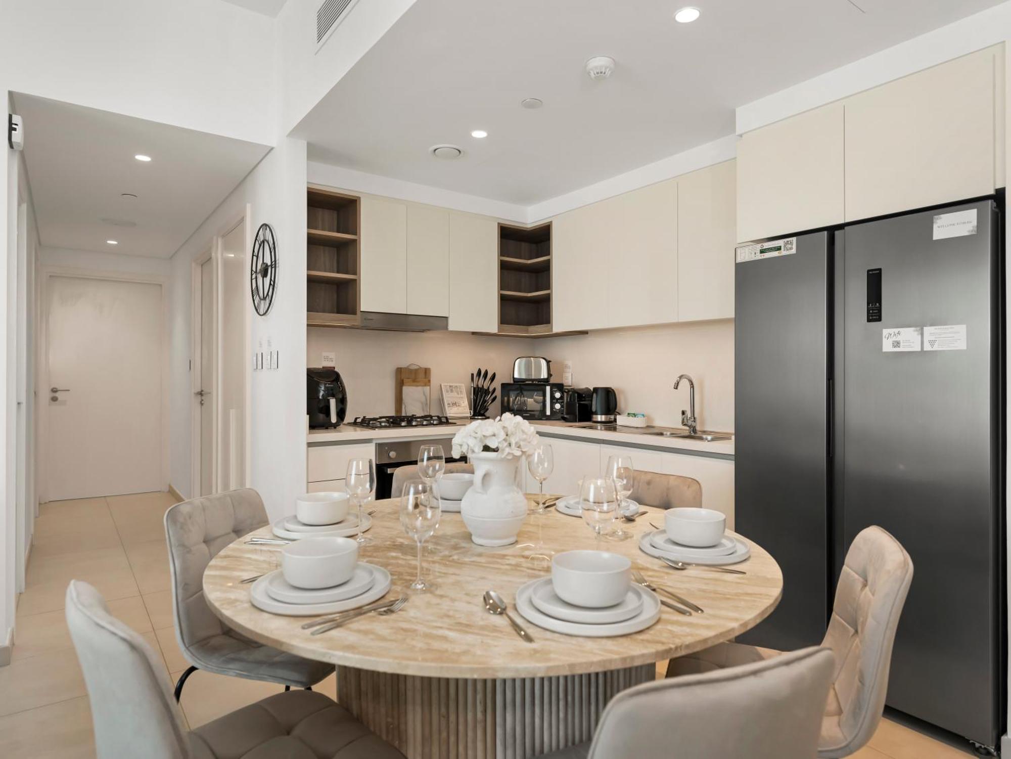 Apartment Blissful At Downtown Views Ii- 5min Walk To Mall, Burj Khalifa With Infinity Pool Dubai