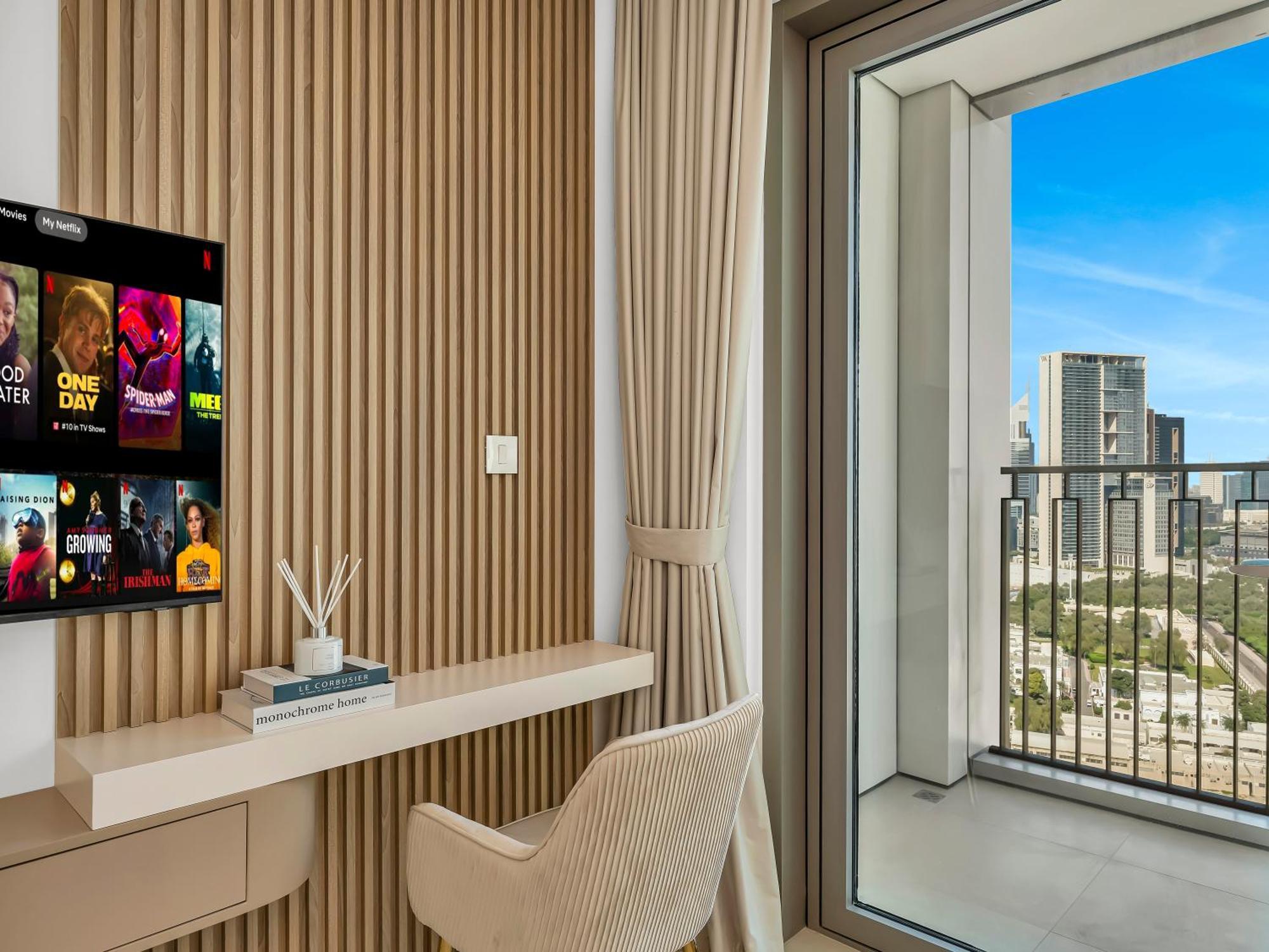 Apartment Blissful At Downtown Views Ii- 5min Walk To Mall, Burj Khalifa With Infinity Pool Dubai