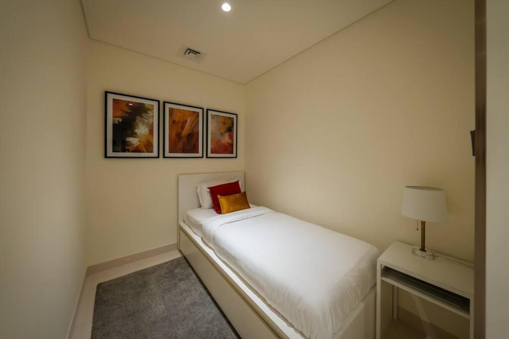 Glamorous 3br With Marina View * Dubai