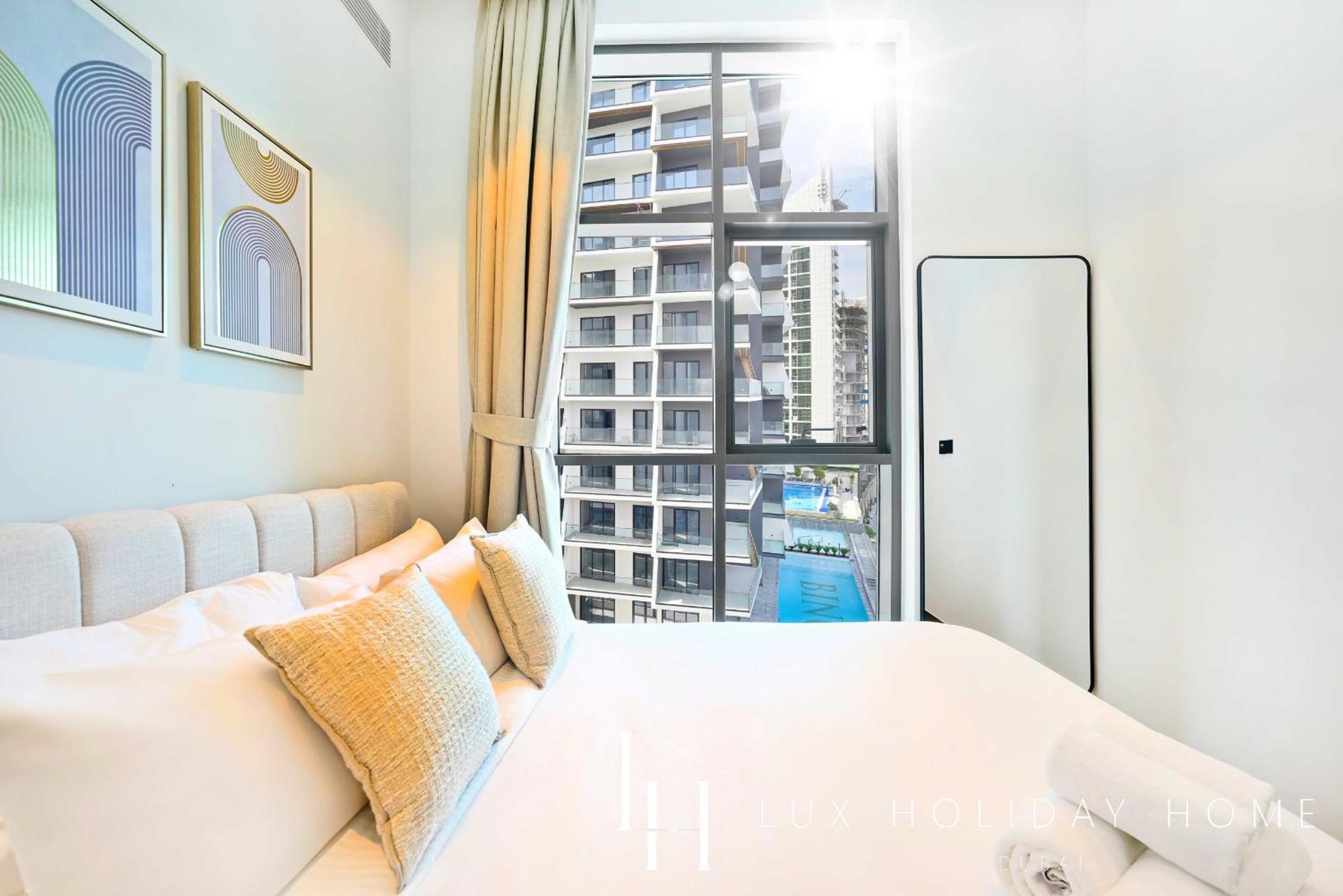 Lux The 15 Northside Burj Khalifa View