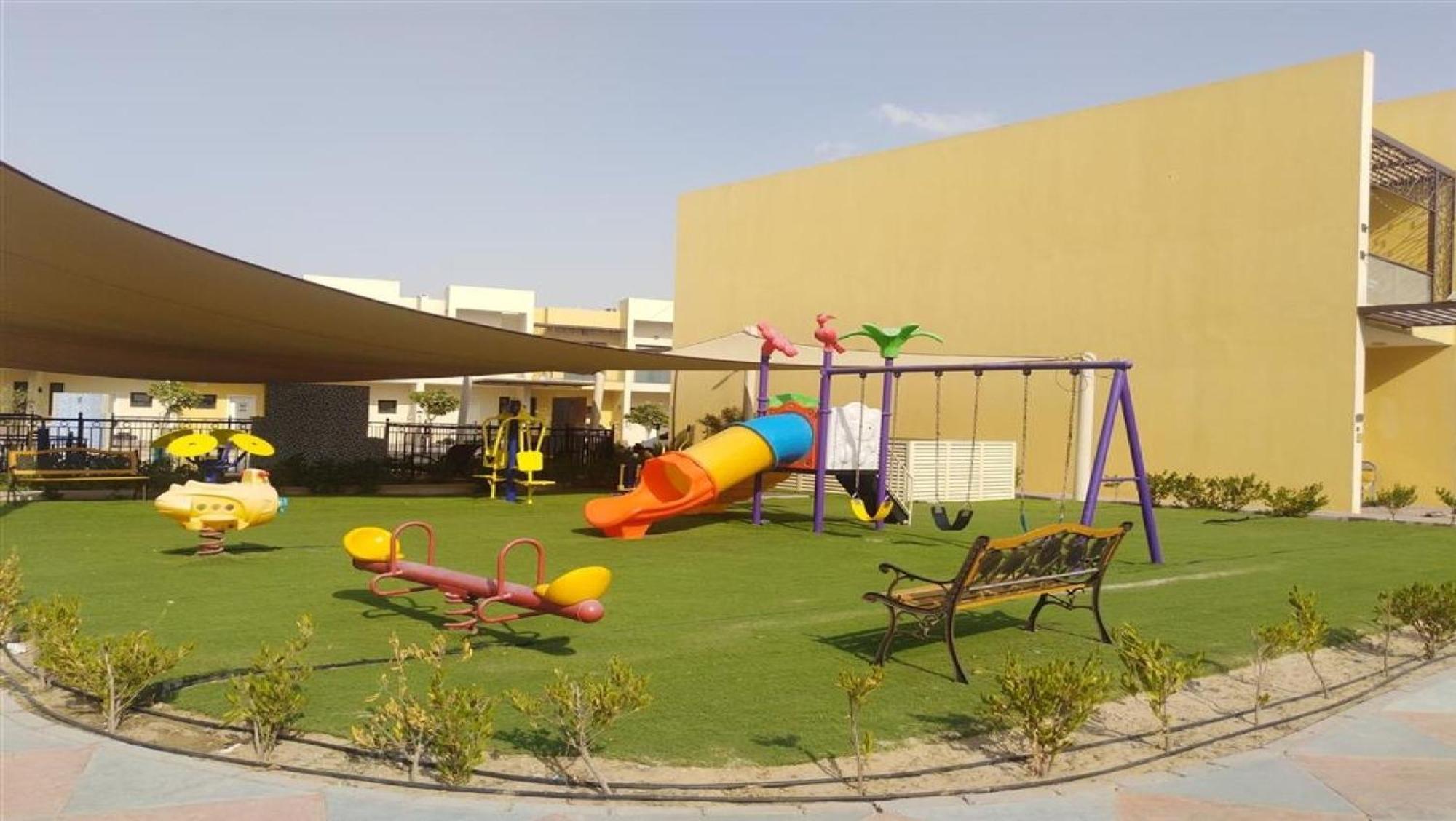 Family-friendly Play Area Pool * Dubai
