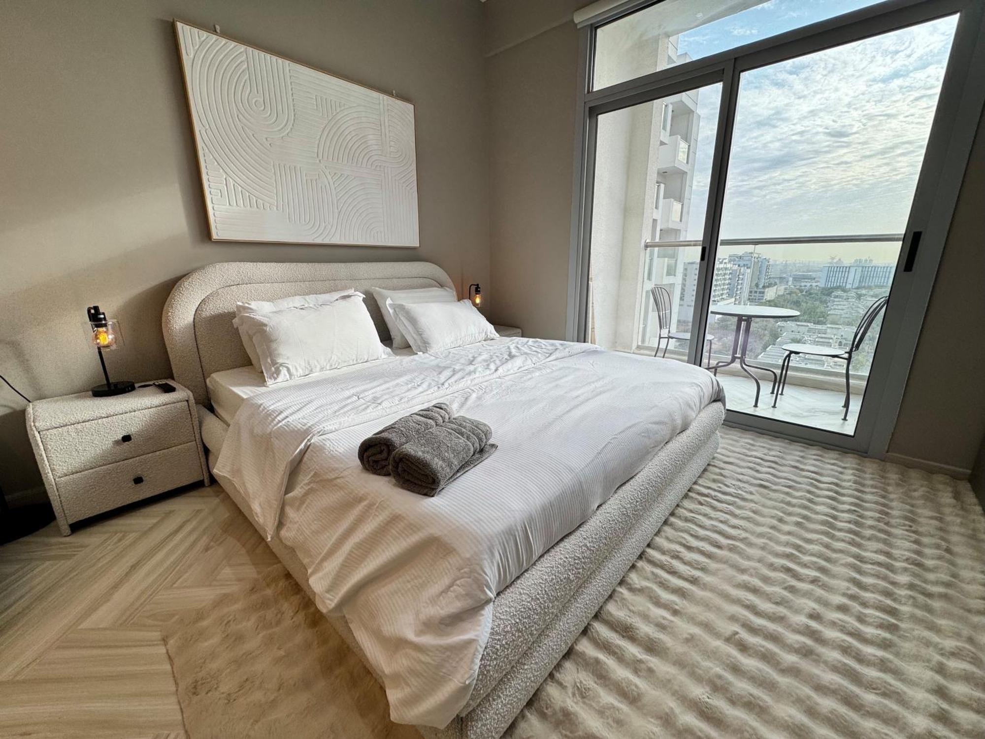 Apartment Warm And Elegant In Dubai