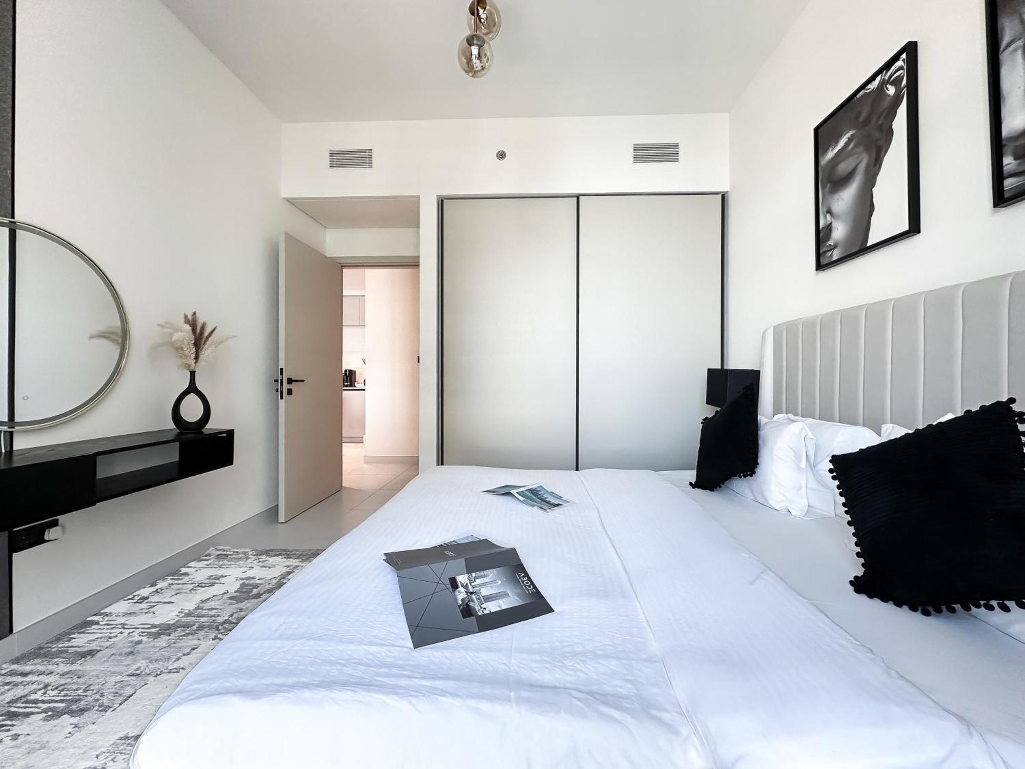 Apartment Trophy - Majestic Mingle Marina Dubai
