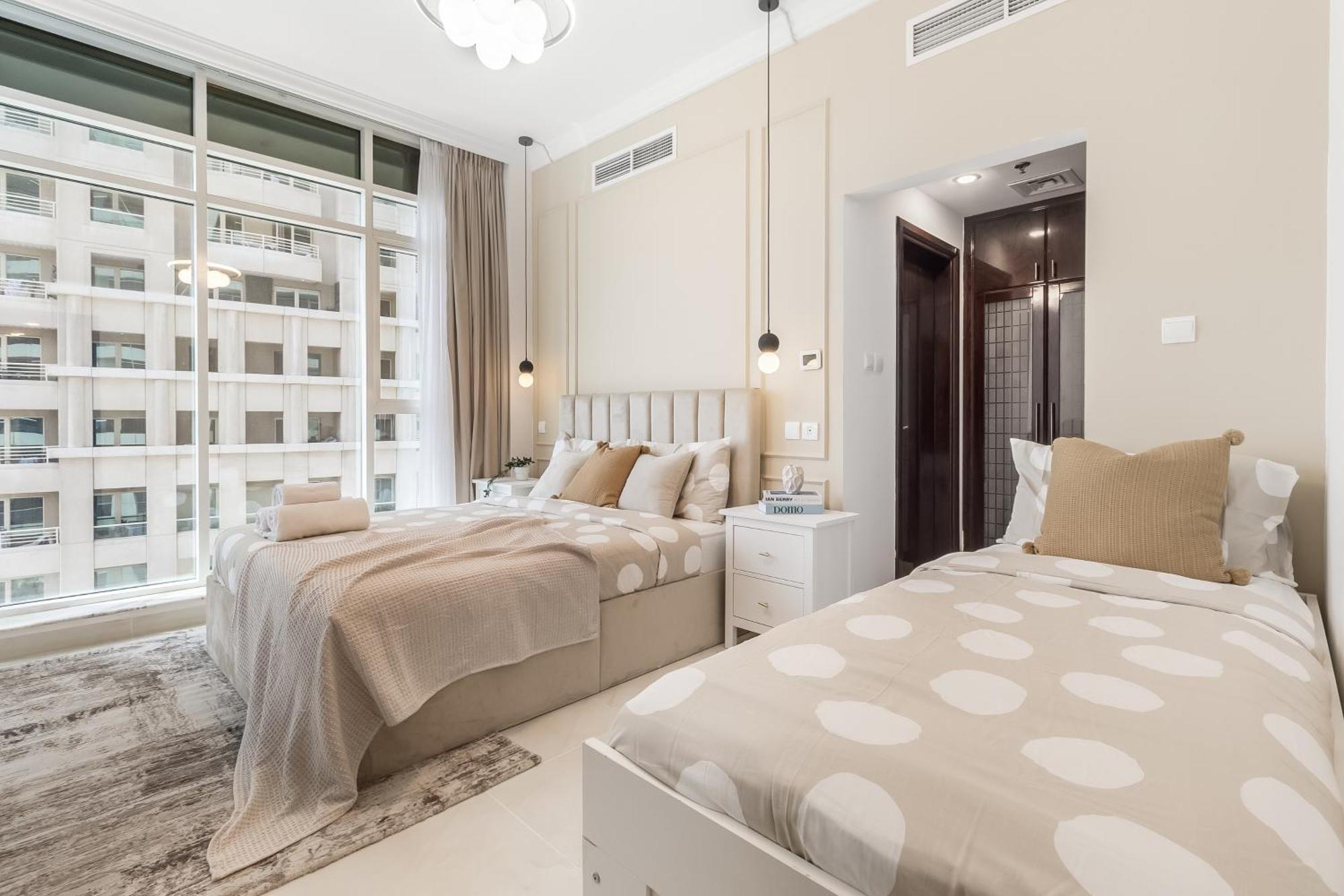 Spacious 3 Bedroom Newly Furnished - Marina