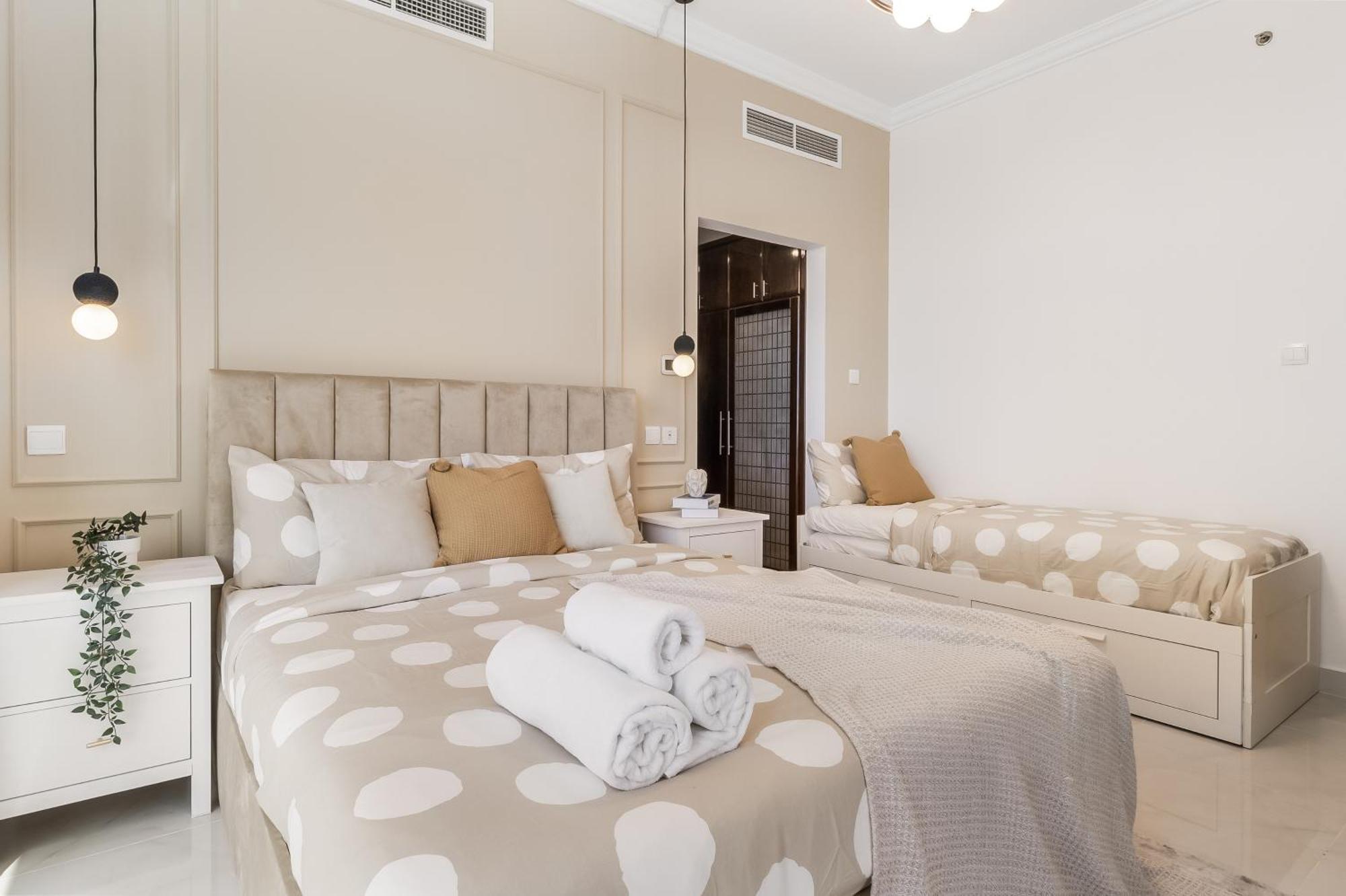 Spacious 3 Bedroom Newly Furnished - Marina Apartment *