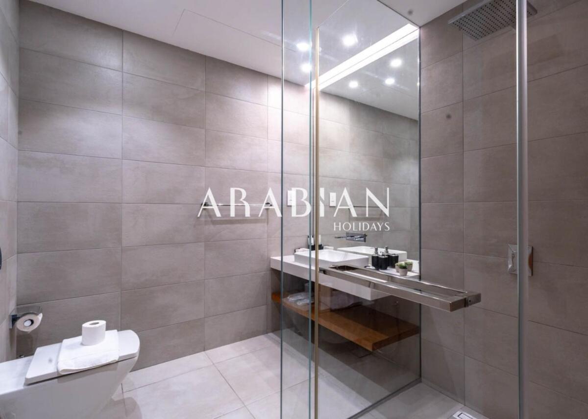 Exquisite 2br At 1 Jbr With Sea View Dubai