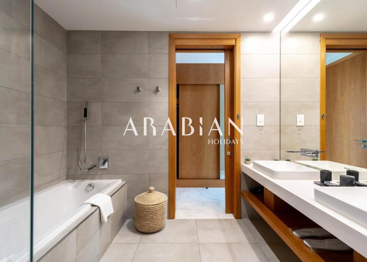 Exquisite 2br At 1 Jbr With Sea View * Dubai