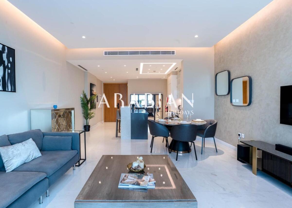 Apartment Exquisite 2br At 1 Jbr With Sea View *