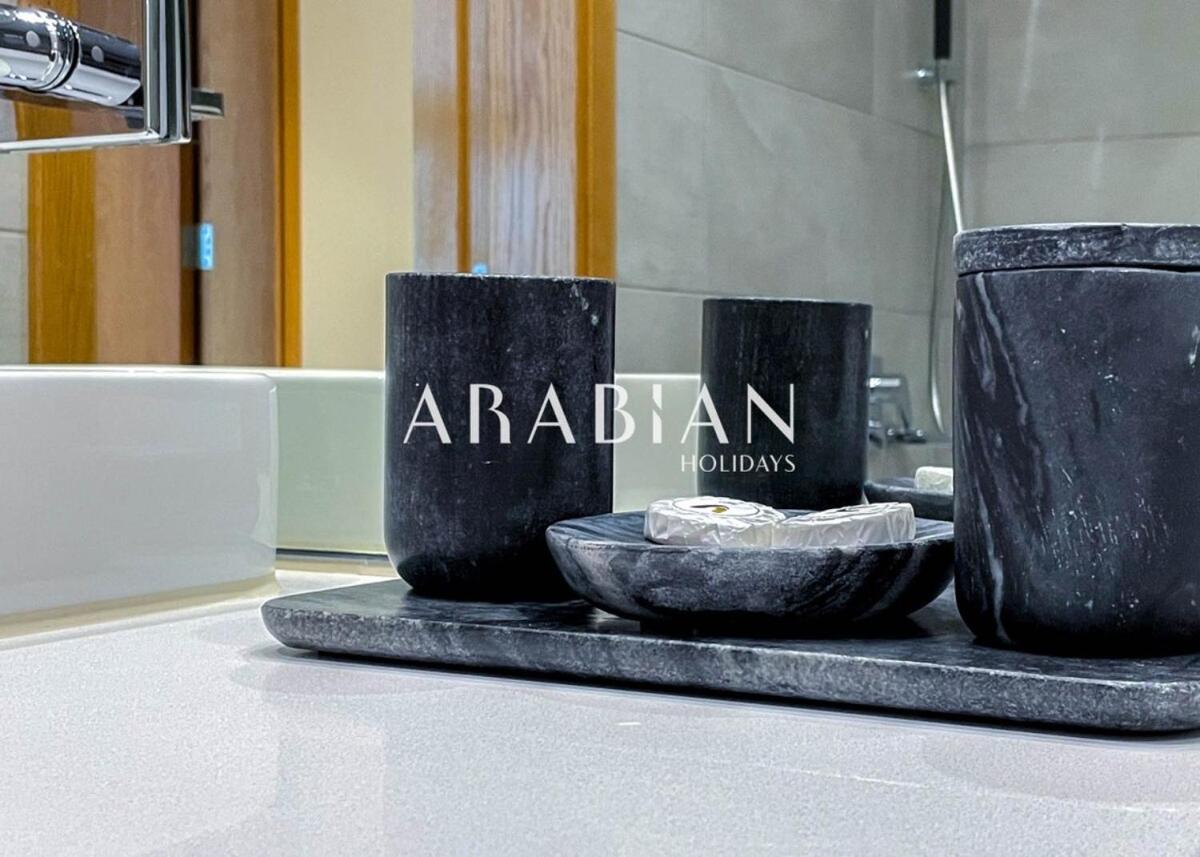 Exquisite 2br At 1 Jbr With Sea View * Dubai