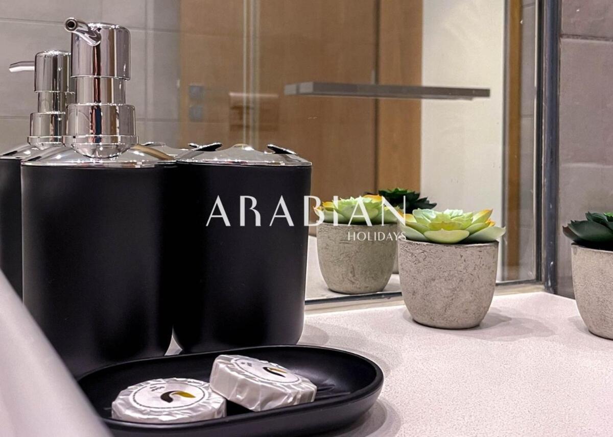 Exquisite 2br At 1 Jbr With Sea View Dubai