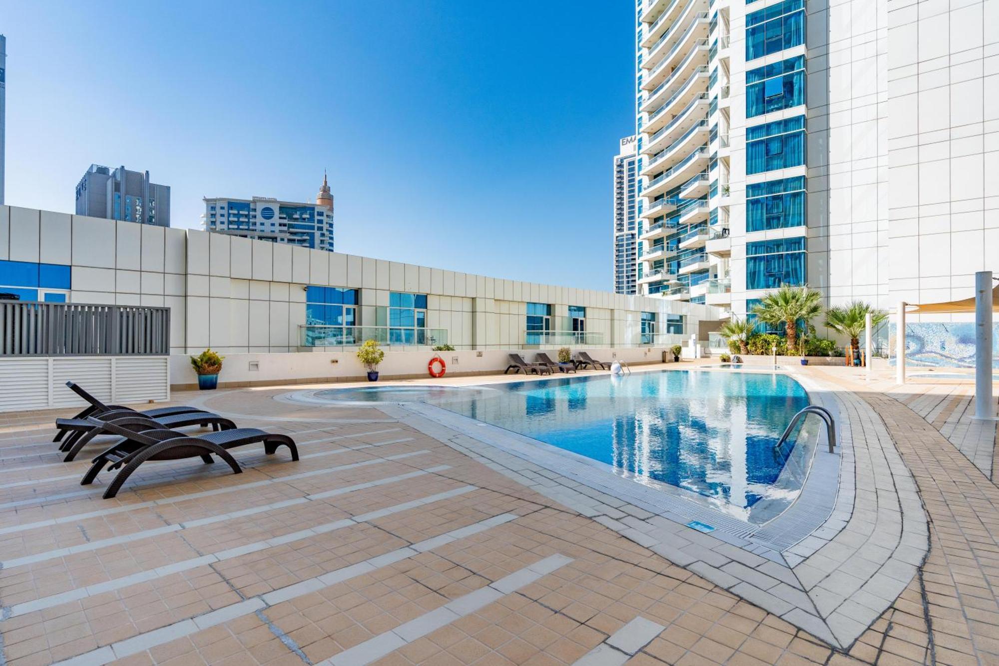 Stylish 1-bedroom With Stunning Marina Views At Dorra Bay Holiday home