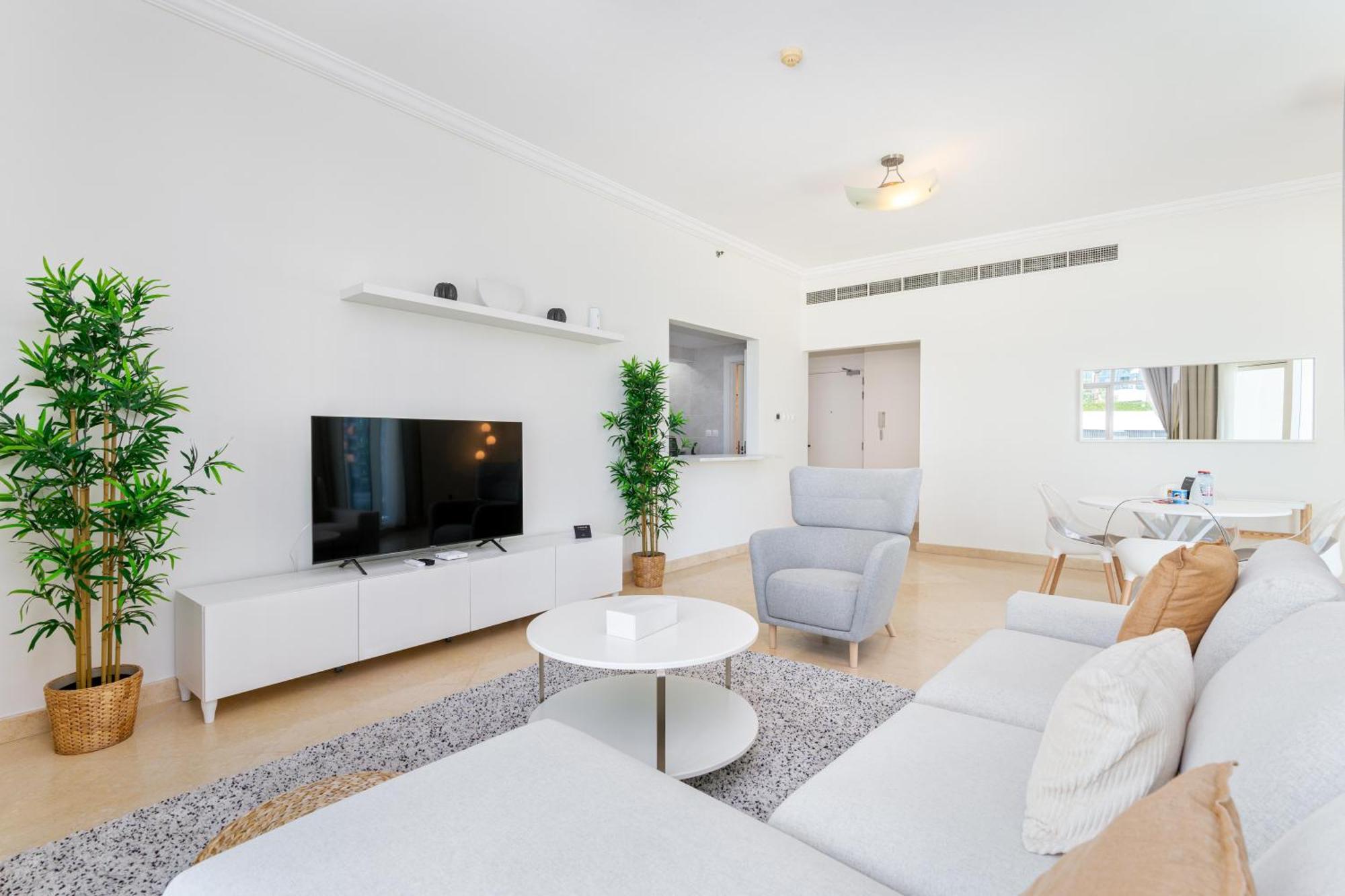 Stylish 1-bedroom With Stunning Marina Views At Dorra Bay