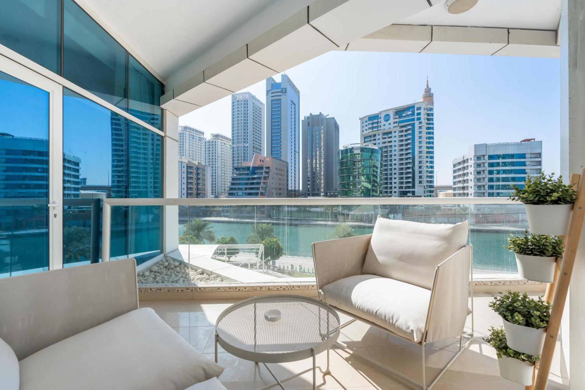 Stylish 1-bedroom With Stunning Marina Views At Dorra Bay Holiday home