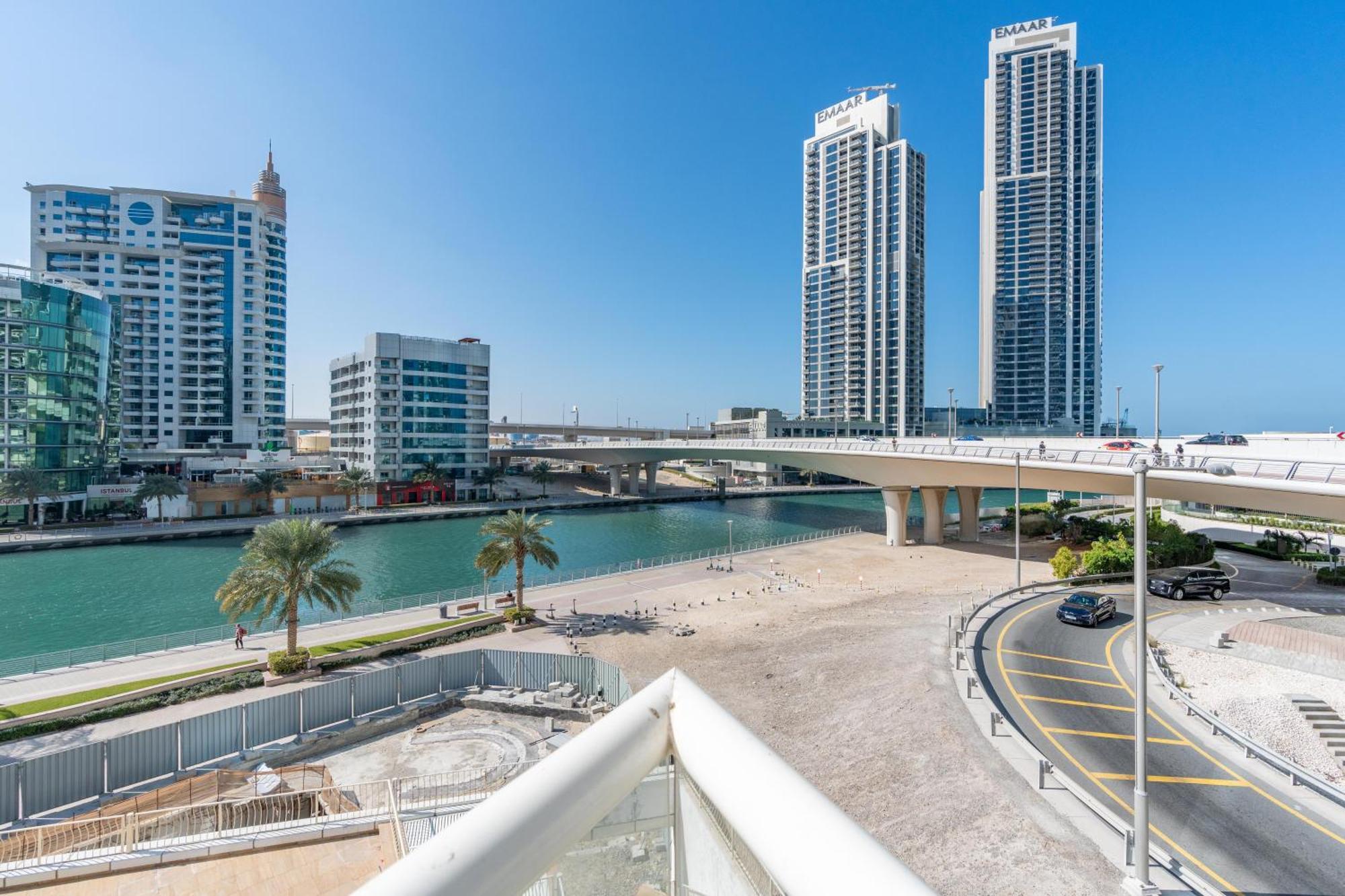 Holiday home Stylish 1-bedroom With Stunning Marina Views At Dorra Bay *