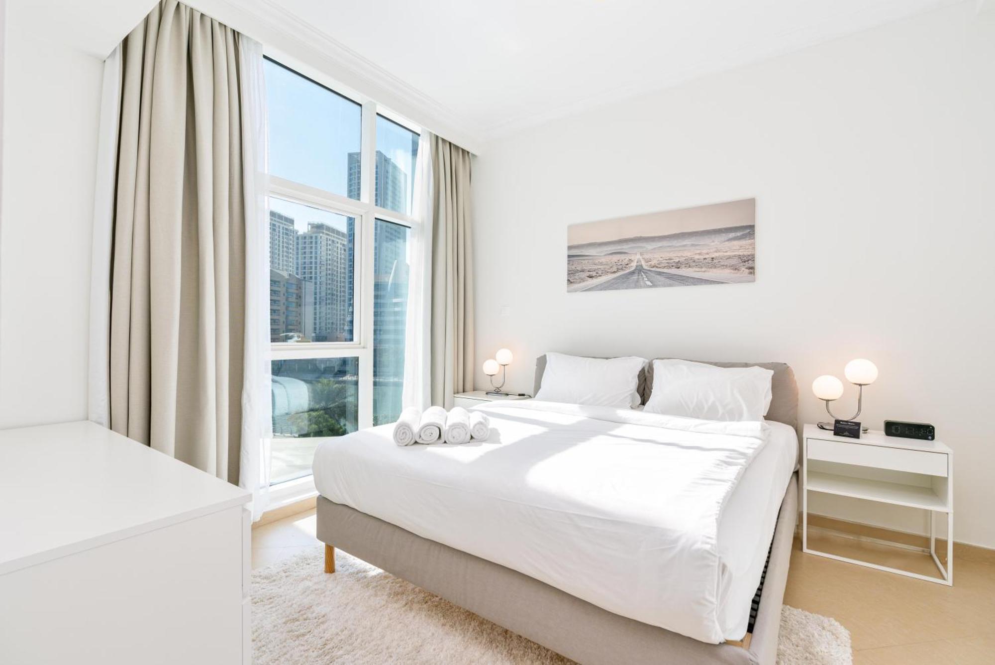Stylish 1-bedroom With Stunning Marina Views At Dorra Bay Holiday home