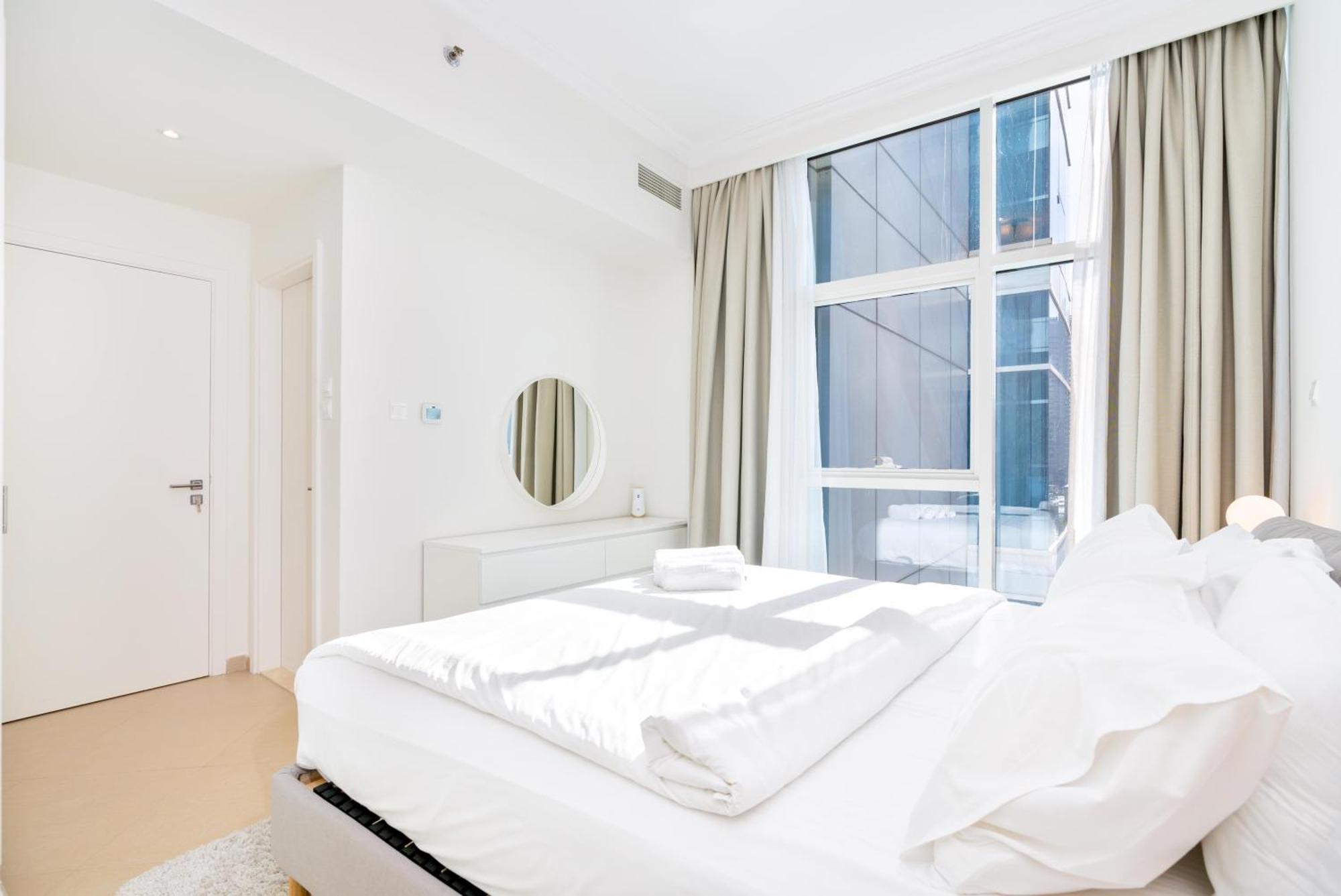 Stylish 1-bedroom With Stunning Marina Views At Dorra Bay Holiday home *