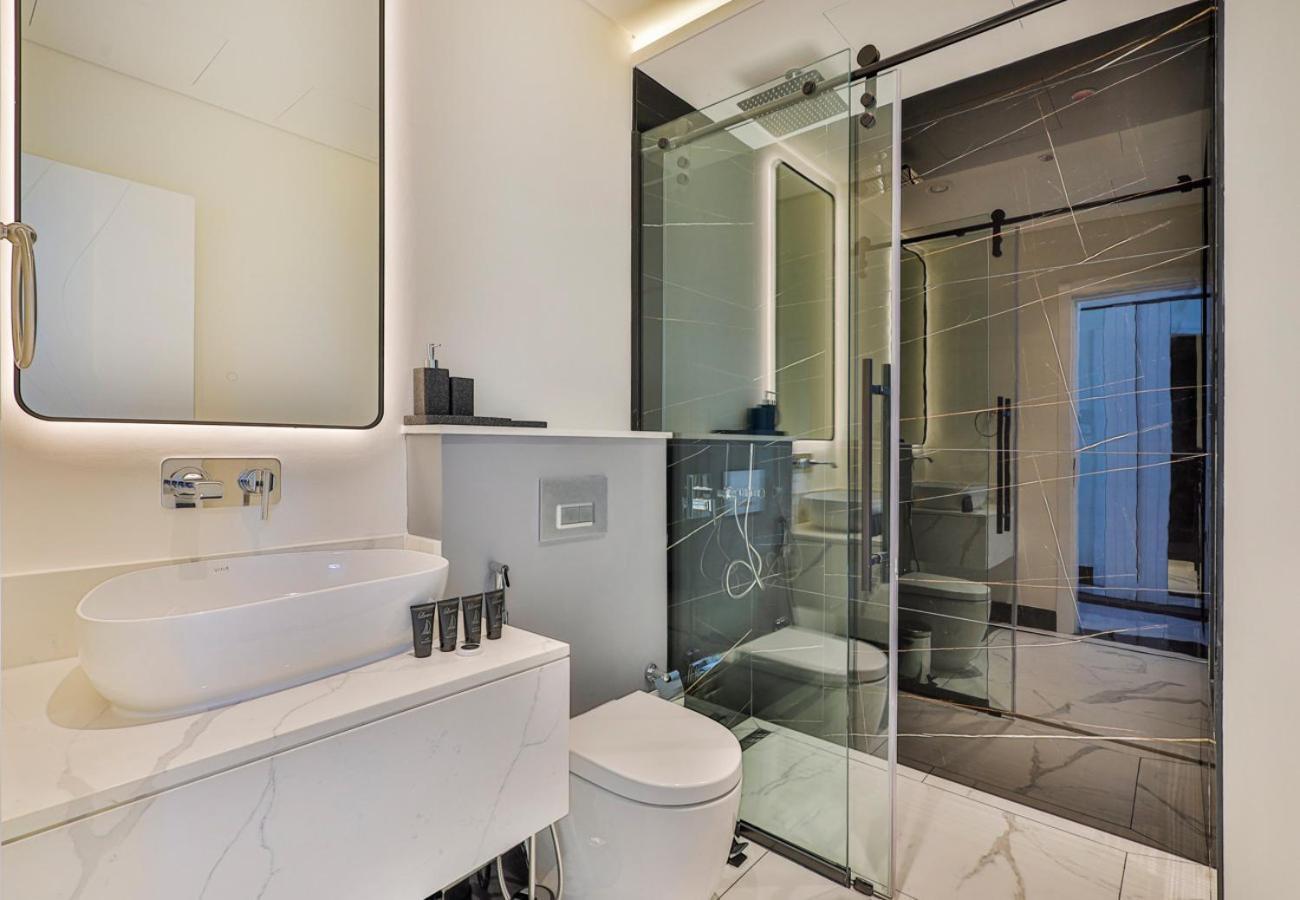 Private Jacuzzi - 1br In Terraces Marasi Drive, Business Bay - Allsopp & Allsopp Apartment Dubai