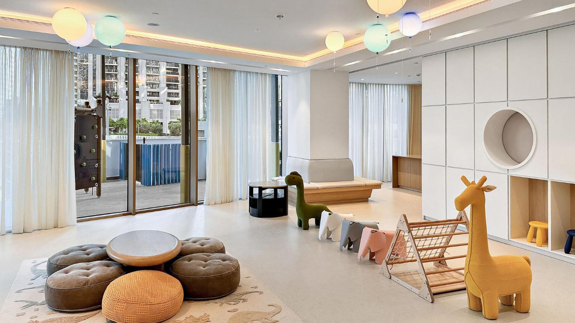 Vayk - Refined & Trendy 1-bedroom In Downtown Apartment *