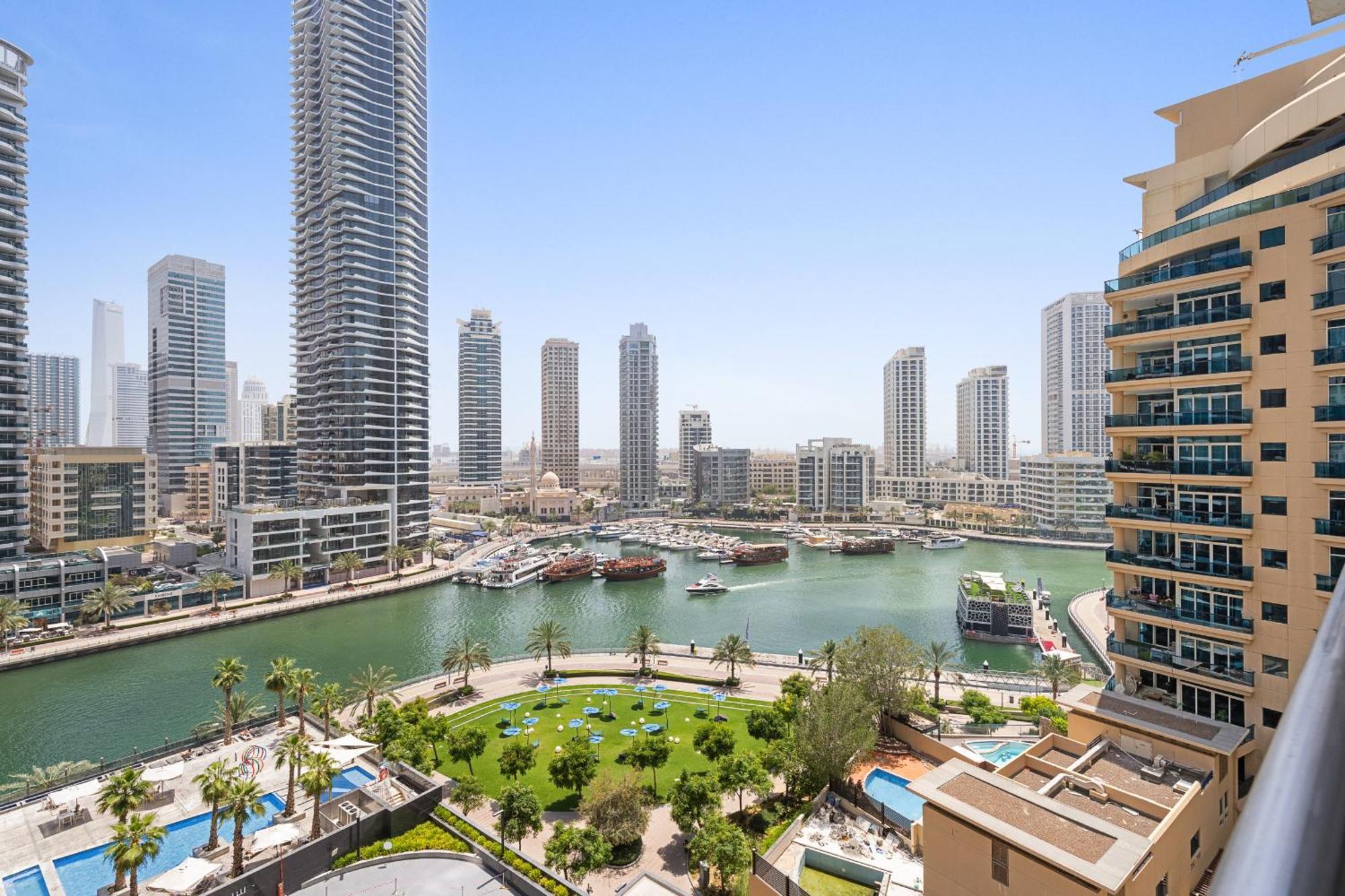 Vayk - Premium 2br In Marina Dubai