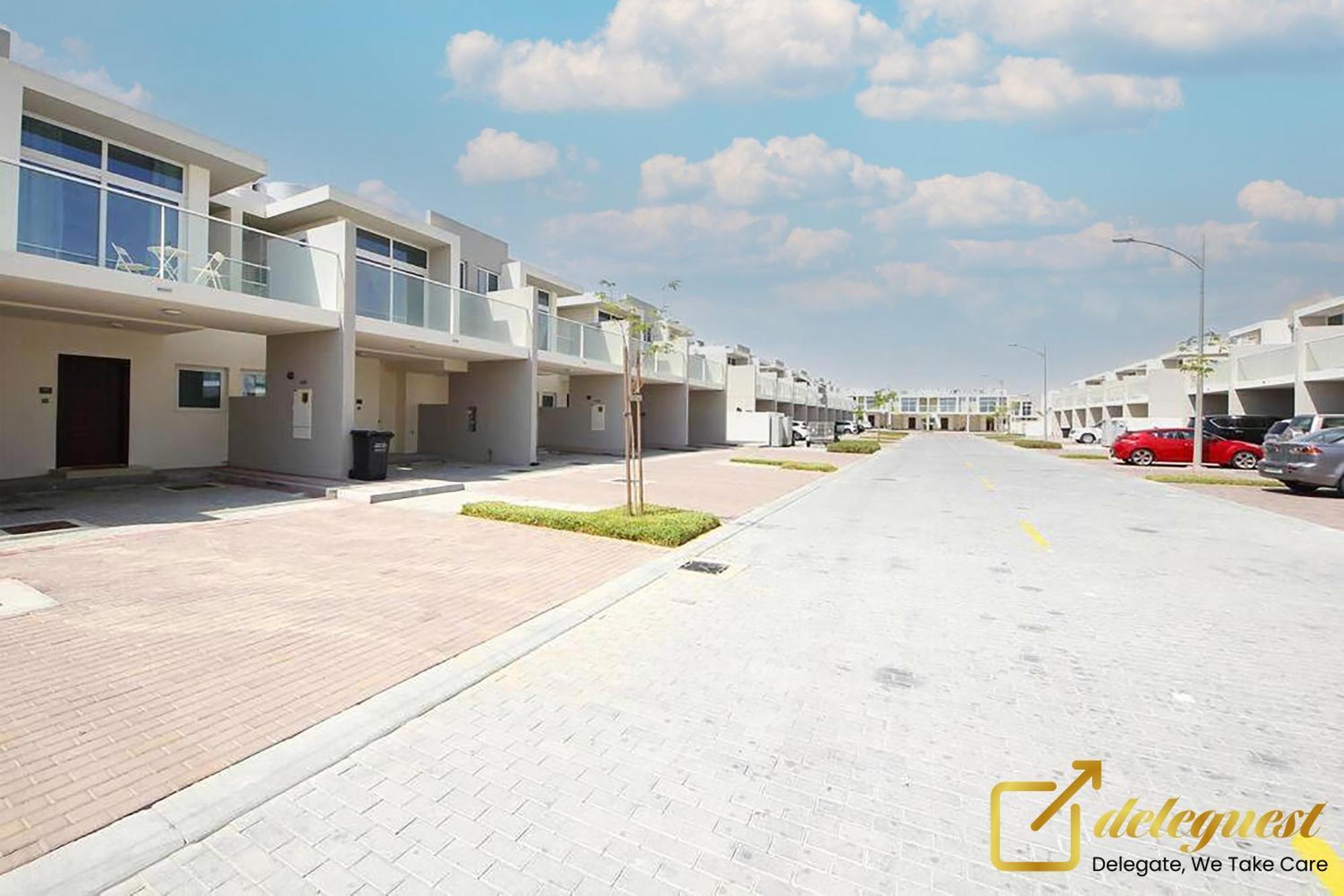 Tranquil 3br Townhouse In Damac Hills2 By Deleguest