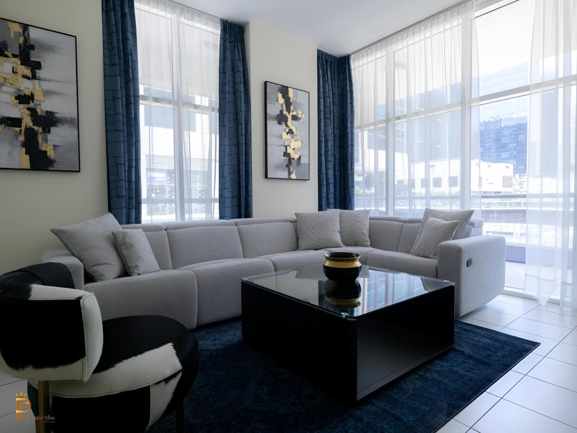 Paradise View Bay Square * Dubai