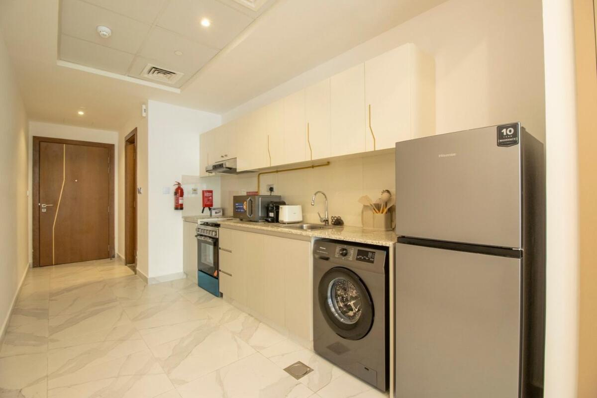 Millenium Binghatti Residences Business Bay- Stylish With Canal View *