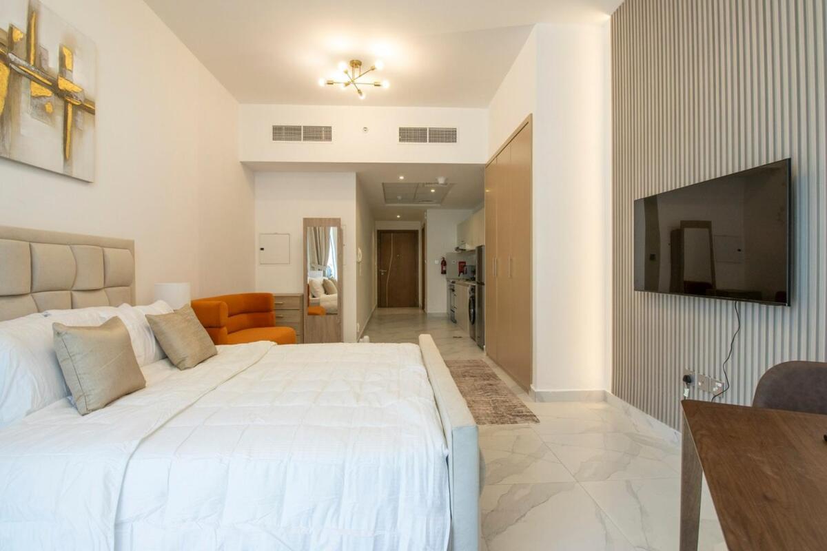 Millenium Binghatti Residences Business Bay- Stylish With Canal View Apartment *