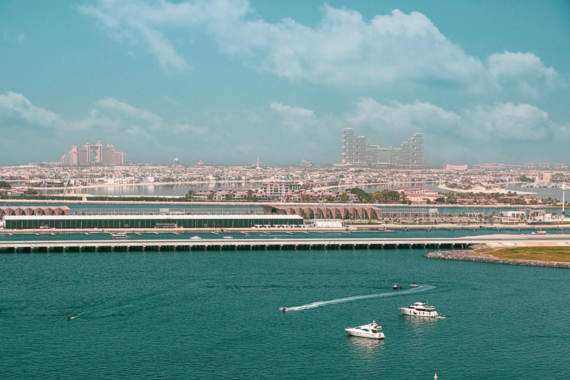 Apartment Excellent 2 Bedrooms With Sea View! Private Beach, La Vie In Jbr!