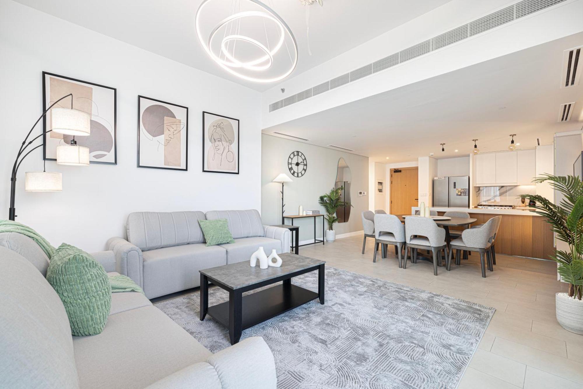Excellent 2 Bedrooms With Sea View! Private Beach, La Vie In Jbr! Dubai