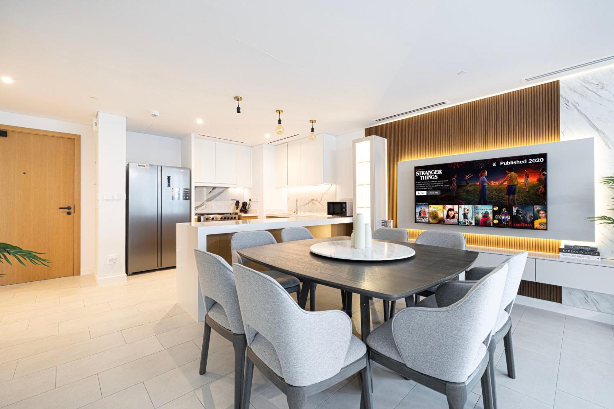 Excellent 2 Bedrooms With Sea View! Private Beach, La Vie In Jbr! Dubai