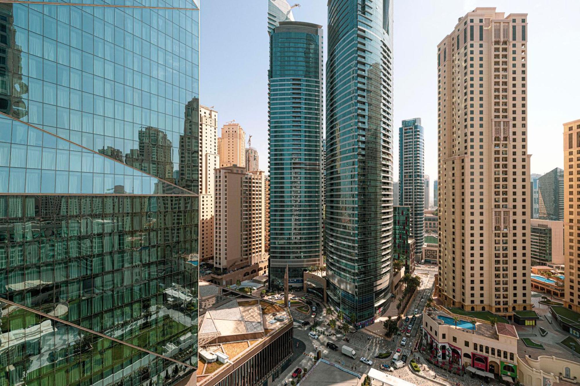 Excellent 2 Bedrooms With Sea View! Private Beach, La Vie In Jbr! Apartment