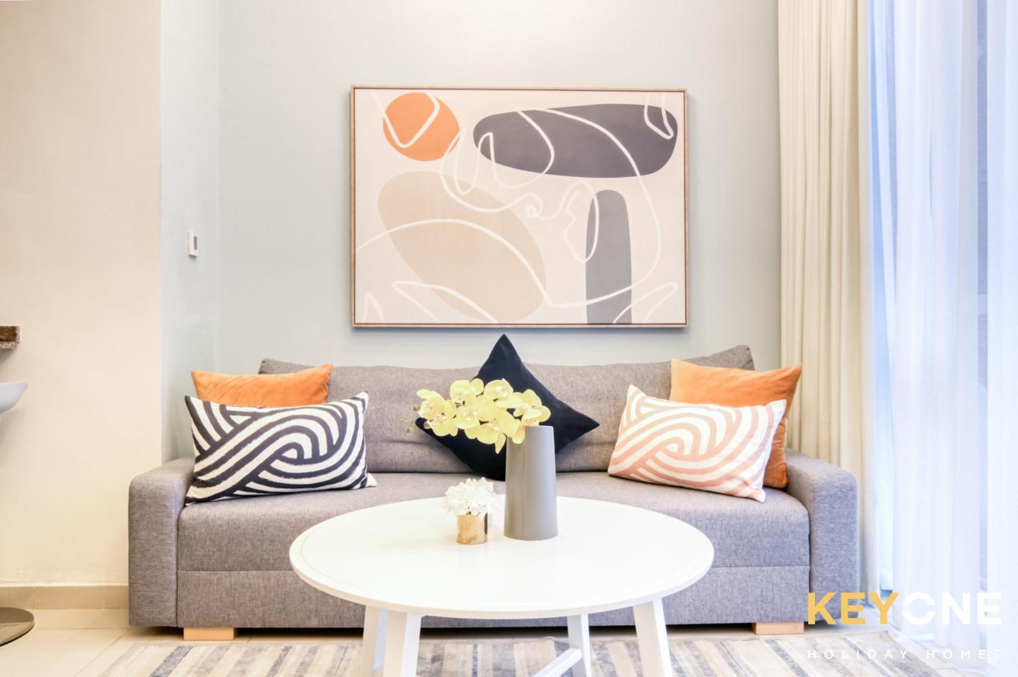 Apartment Contemporary One Bedroom 3 Dubai
