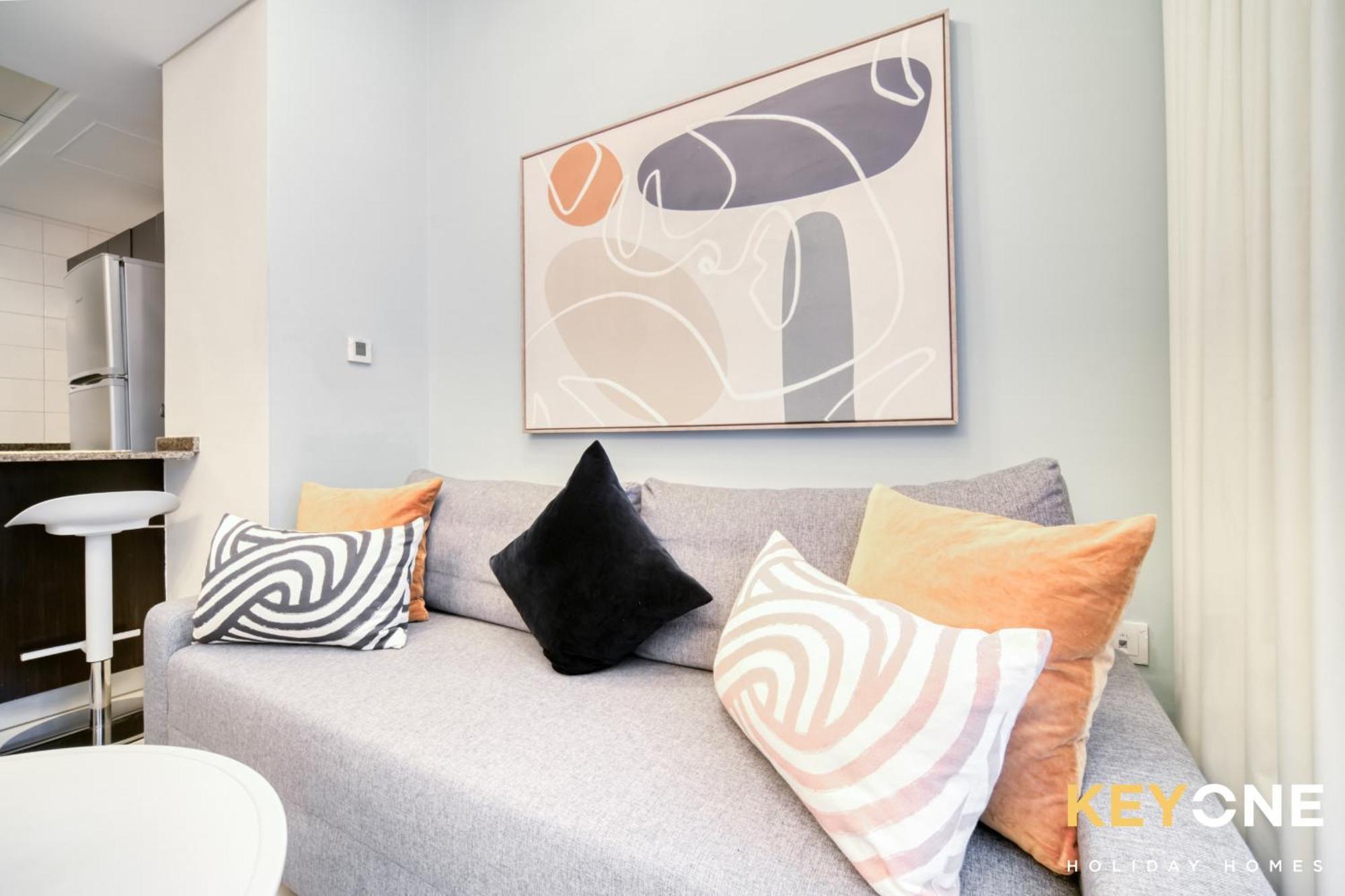 Contemporary One Bedroom 3 * Dubai