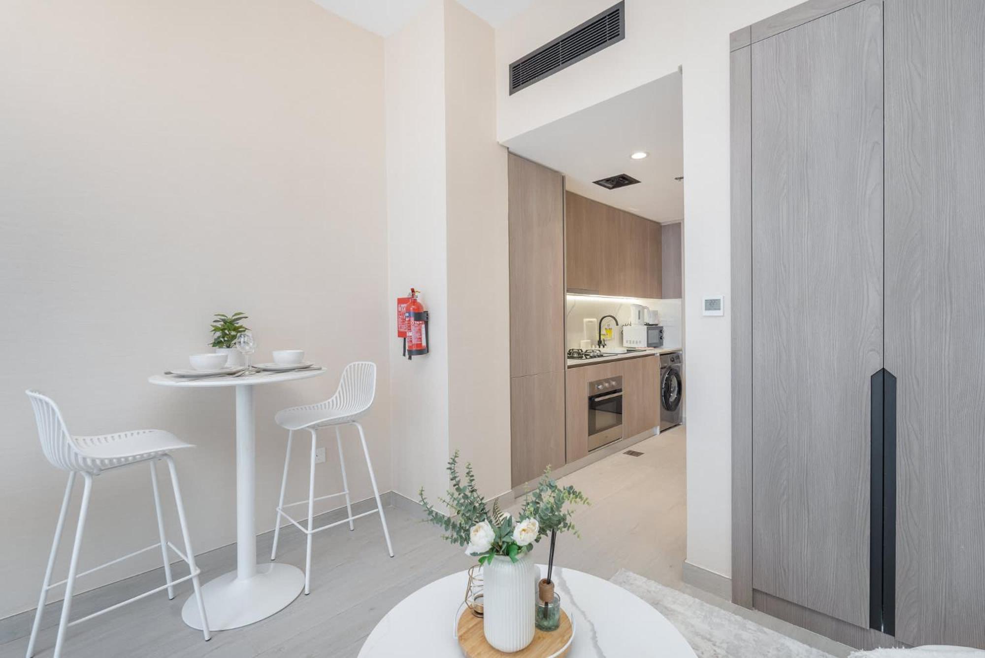 Apartment Heart Captivating In Laya Heights *