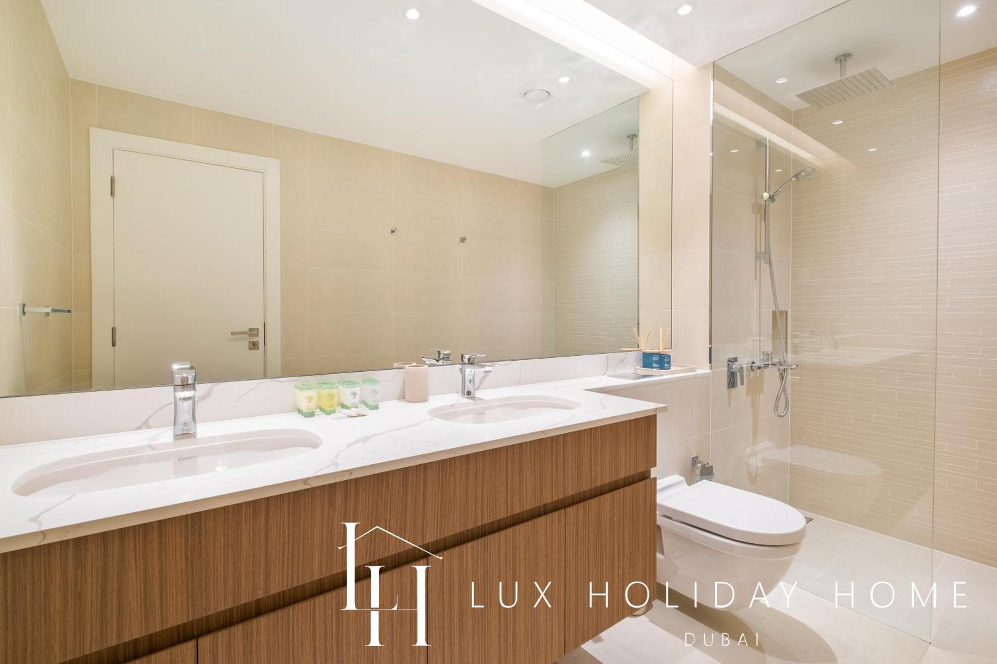 Lux The La Luxury Burj View 3 Apartment Dubai